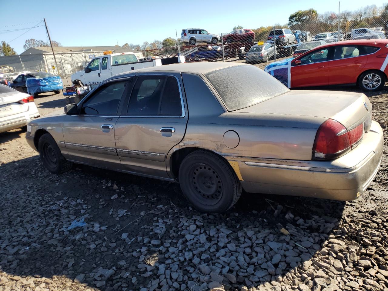 2001 Mercury Grand Marquis Gs Gold vin: 2MEFM74W91X607294