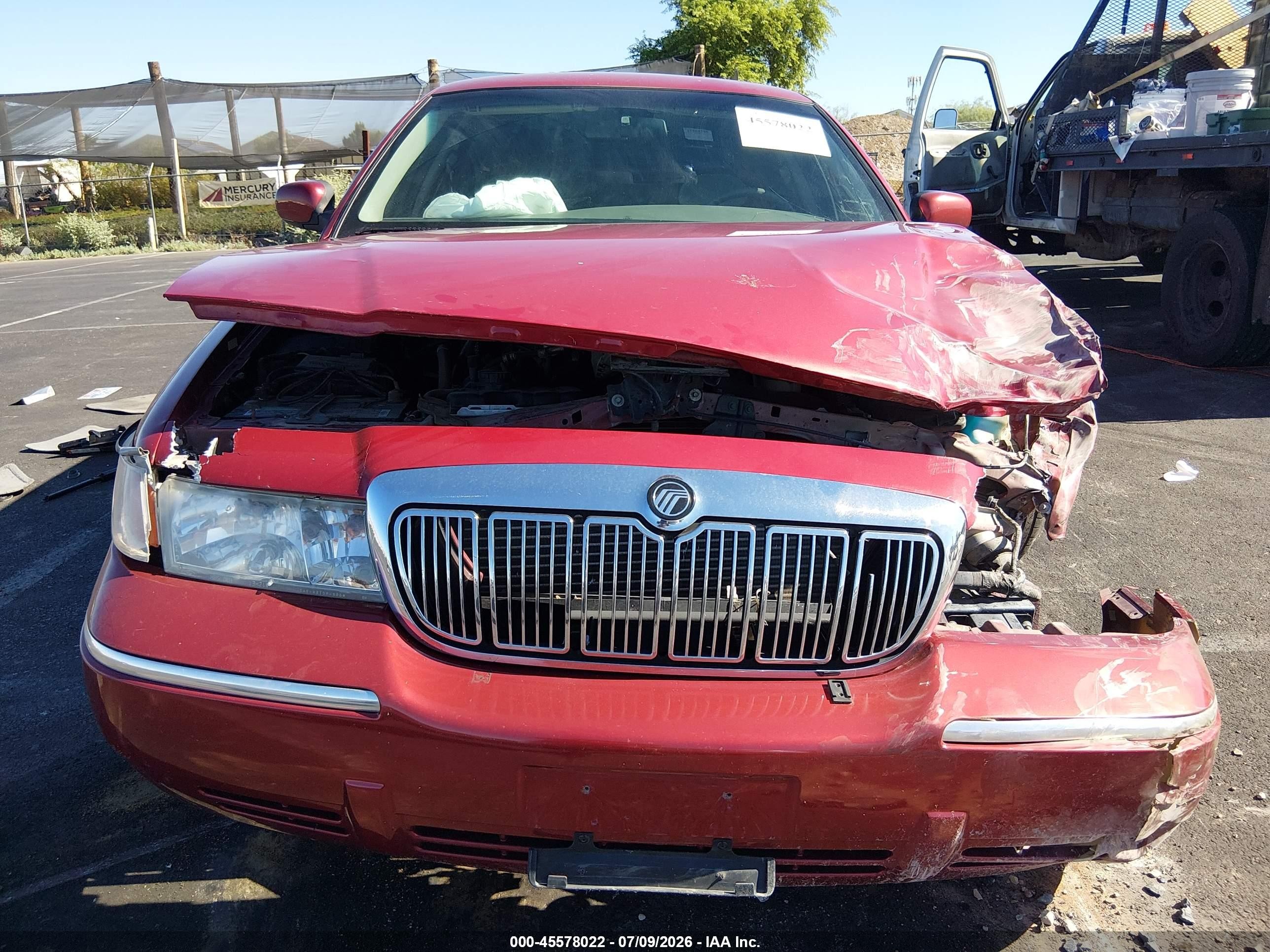 2001 Mercury Grand Marquis Gs Red vin: 2MEFM74W91X644040