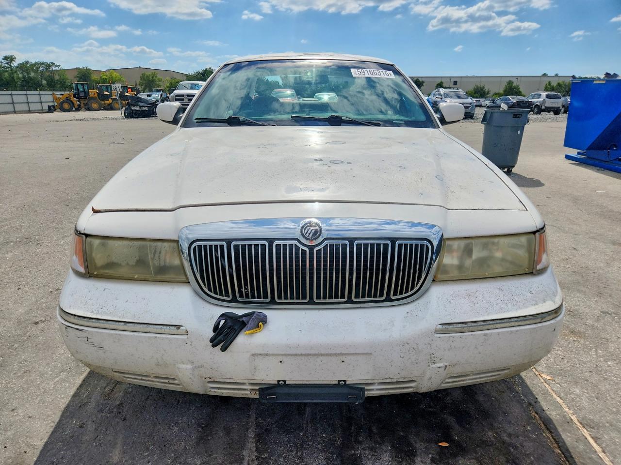 2001 Mercury Grand Marquis Gs White vin: 2MEFM74W91X680035