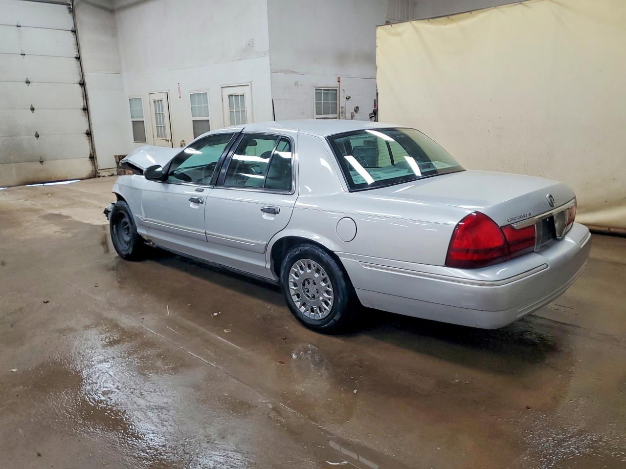 2003 Mercury Grand Marquis Gs Серебряный vin: 2MEFM74W93X603958