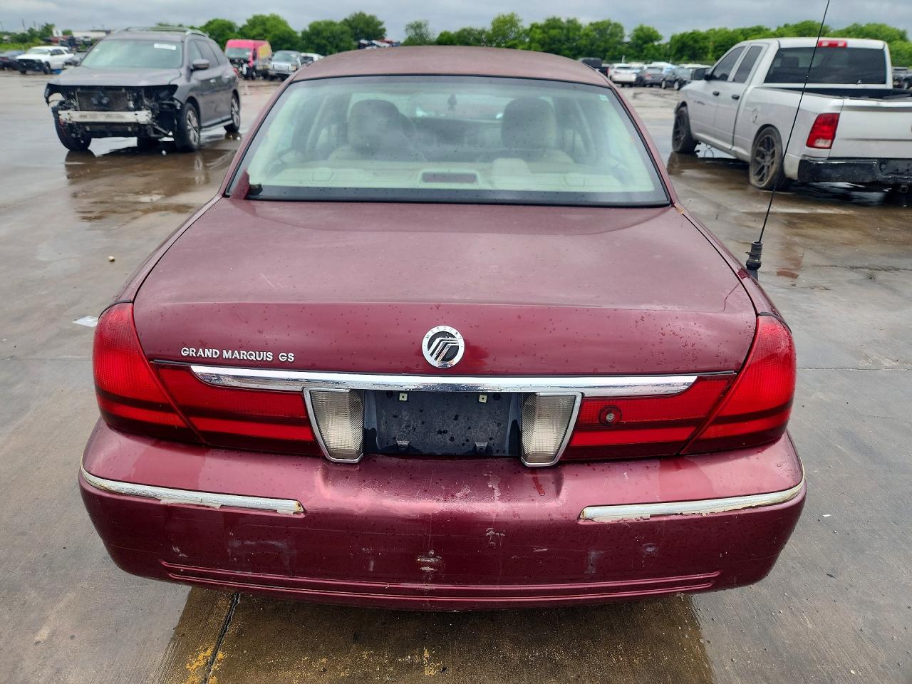 2005 Mercury Grand Marquis Gs Burgundy vin: 2MEFM74W95X607088