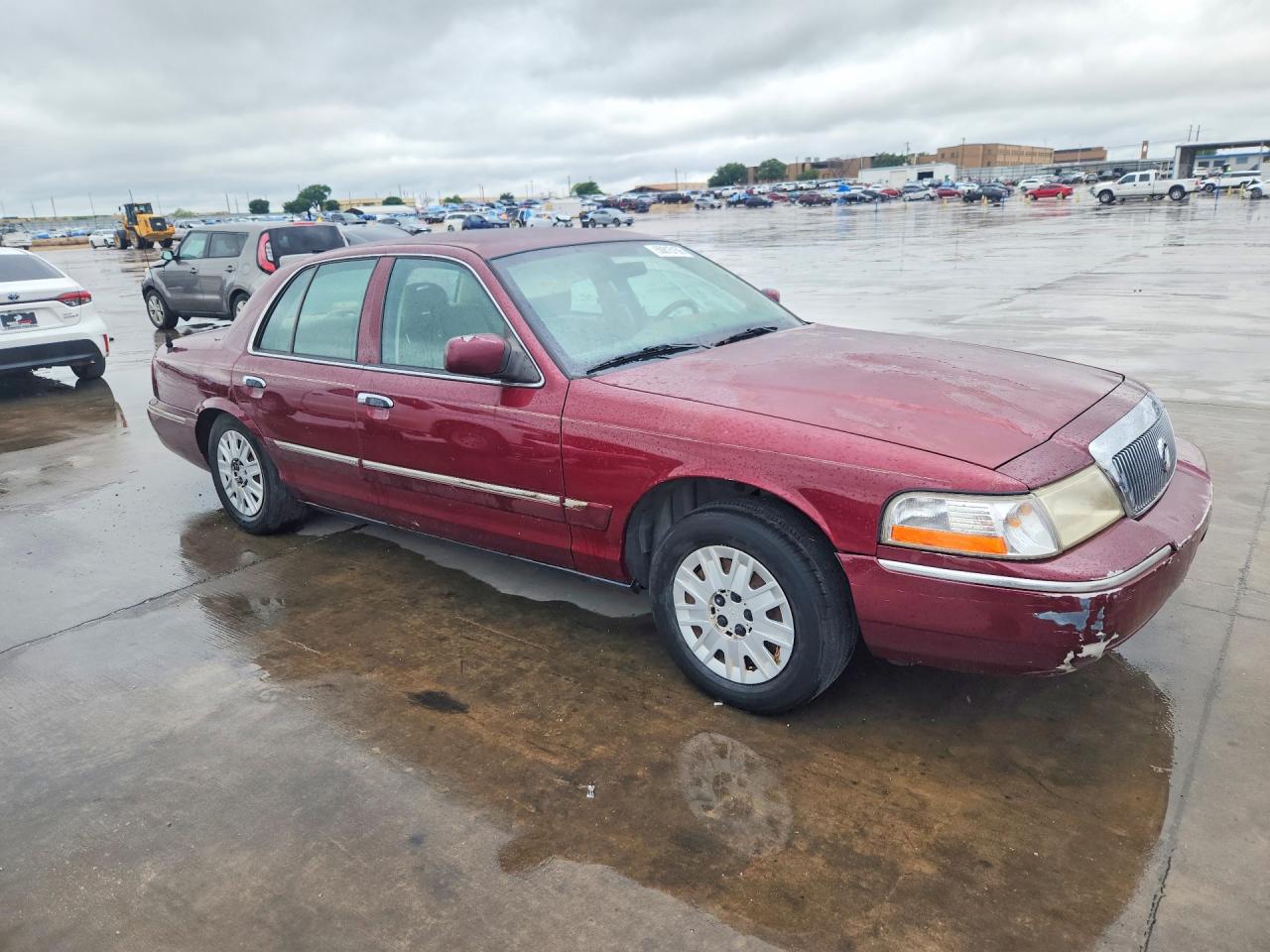 2005 Mercury Grand Marquis Gs Burgundy vin: 2MEFM74W95X607088