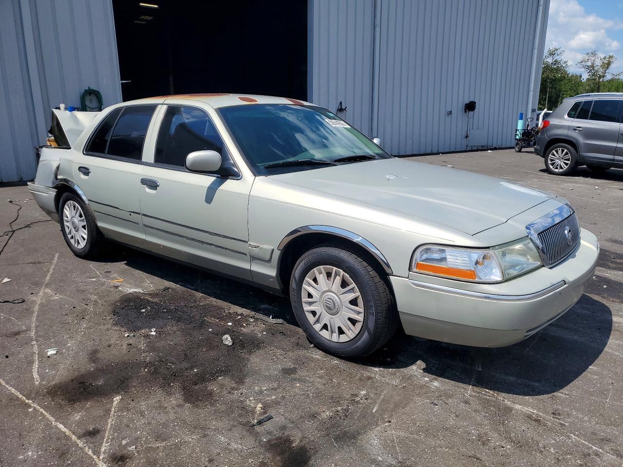 2005 Mercury Grand Marquis Gs Gold vin: 2MEFM74W95X629740