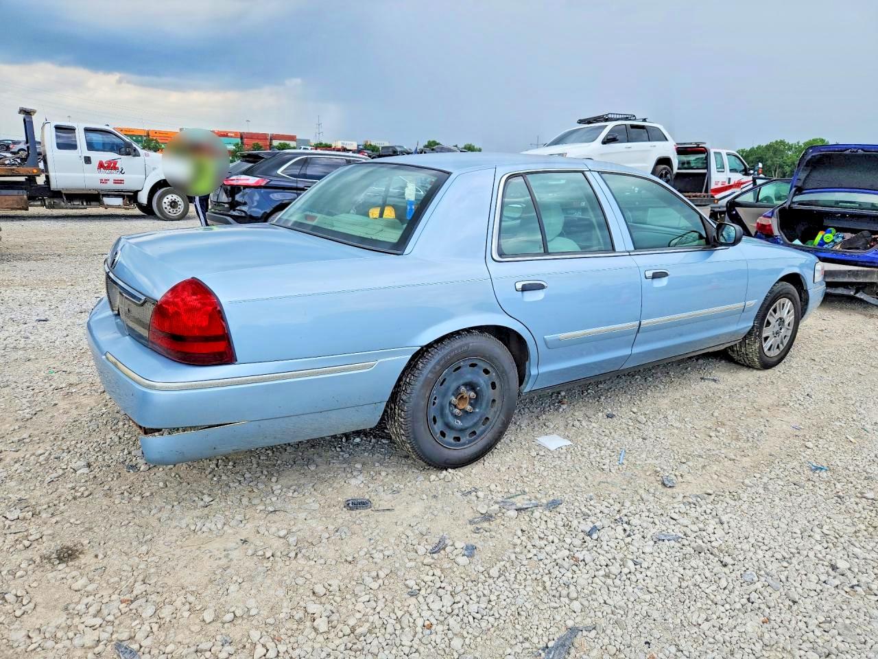 2006 Mercury Grand Marquis Gs Turquoise vin: 2MEFM74W96X600658