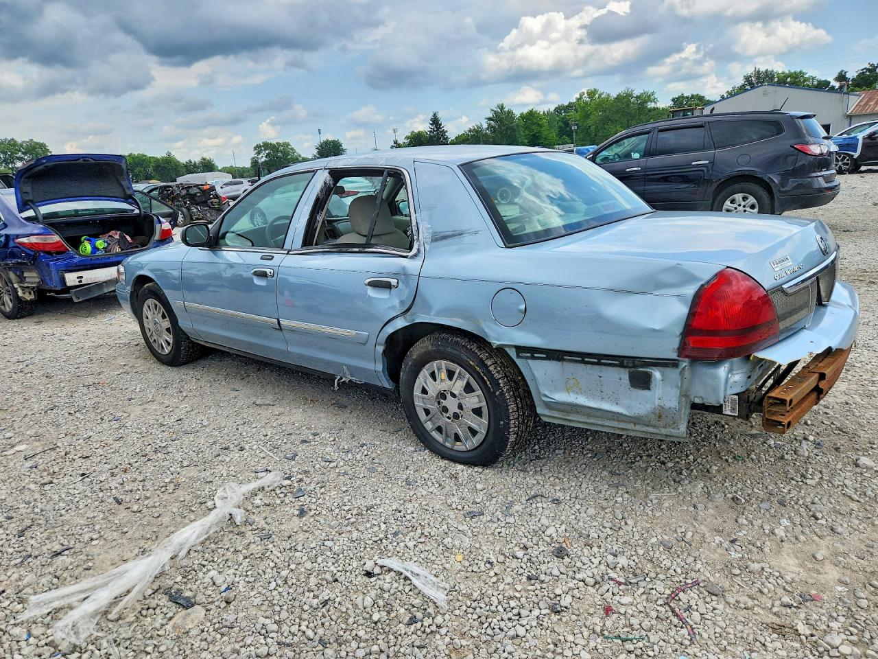 2006 Mercury Grand Marquis Gs Turquoise vin: 2MEFM74W96X600658