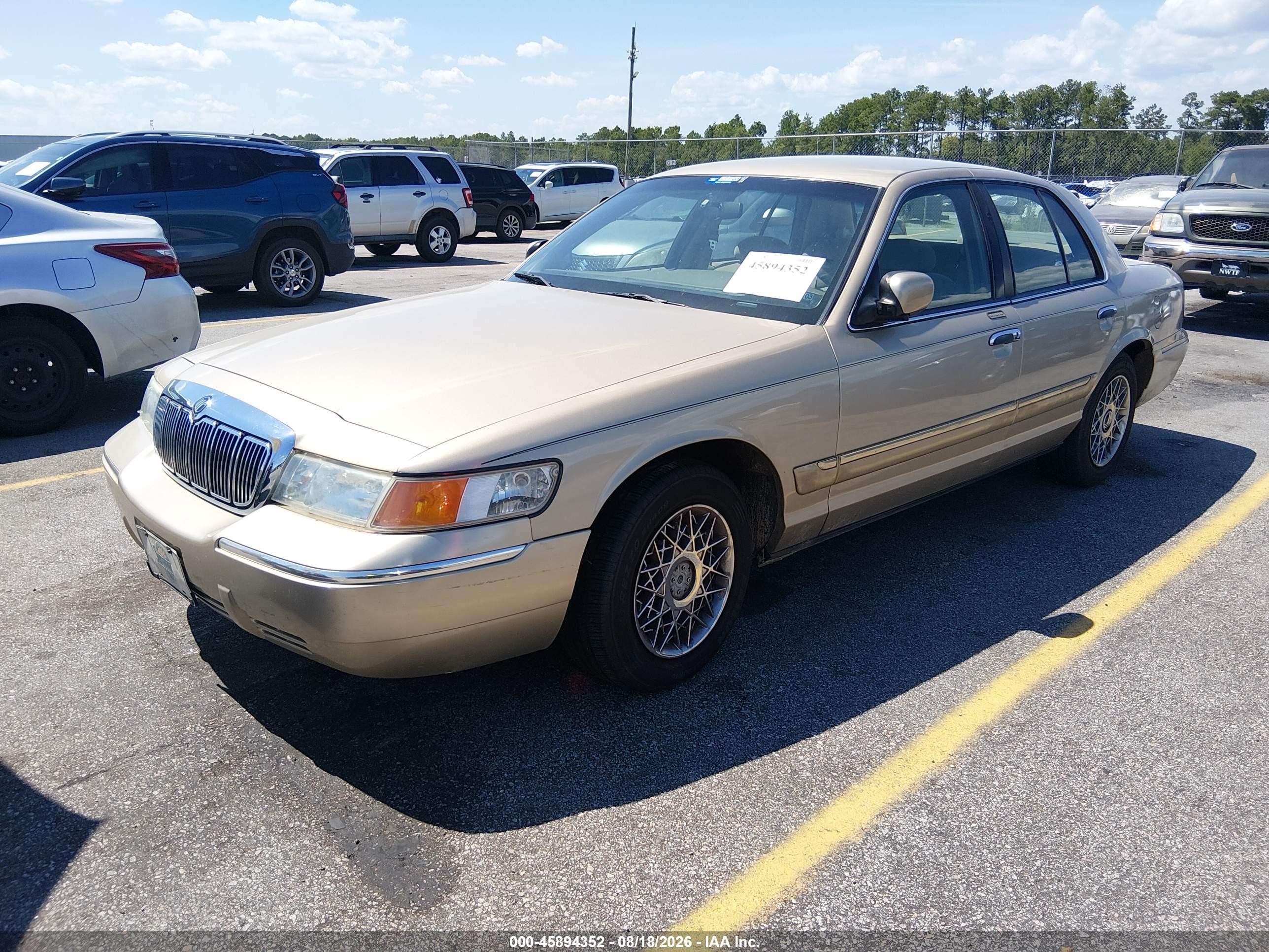 2000 Mercury Grand Marquis Gs Gold vin: 2MEFM74W9YX615647