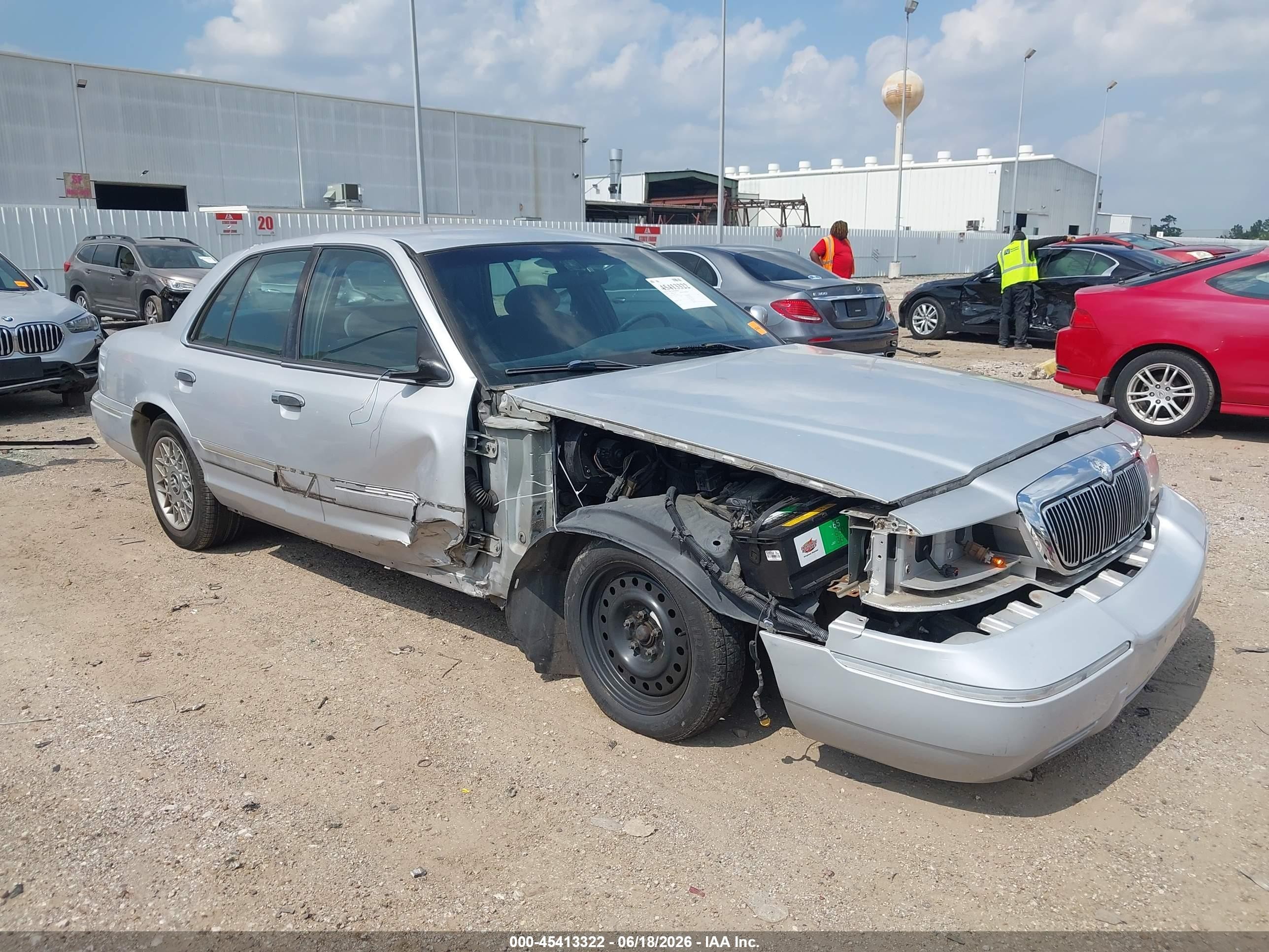 2000 Mercury Grand Marquis Gs Silver vin: 2MEFM74W9YX712055