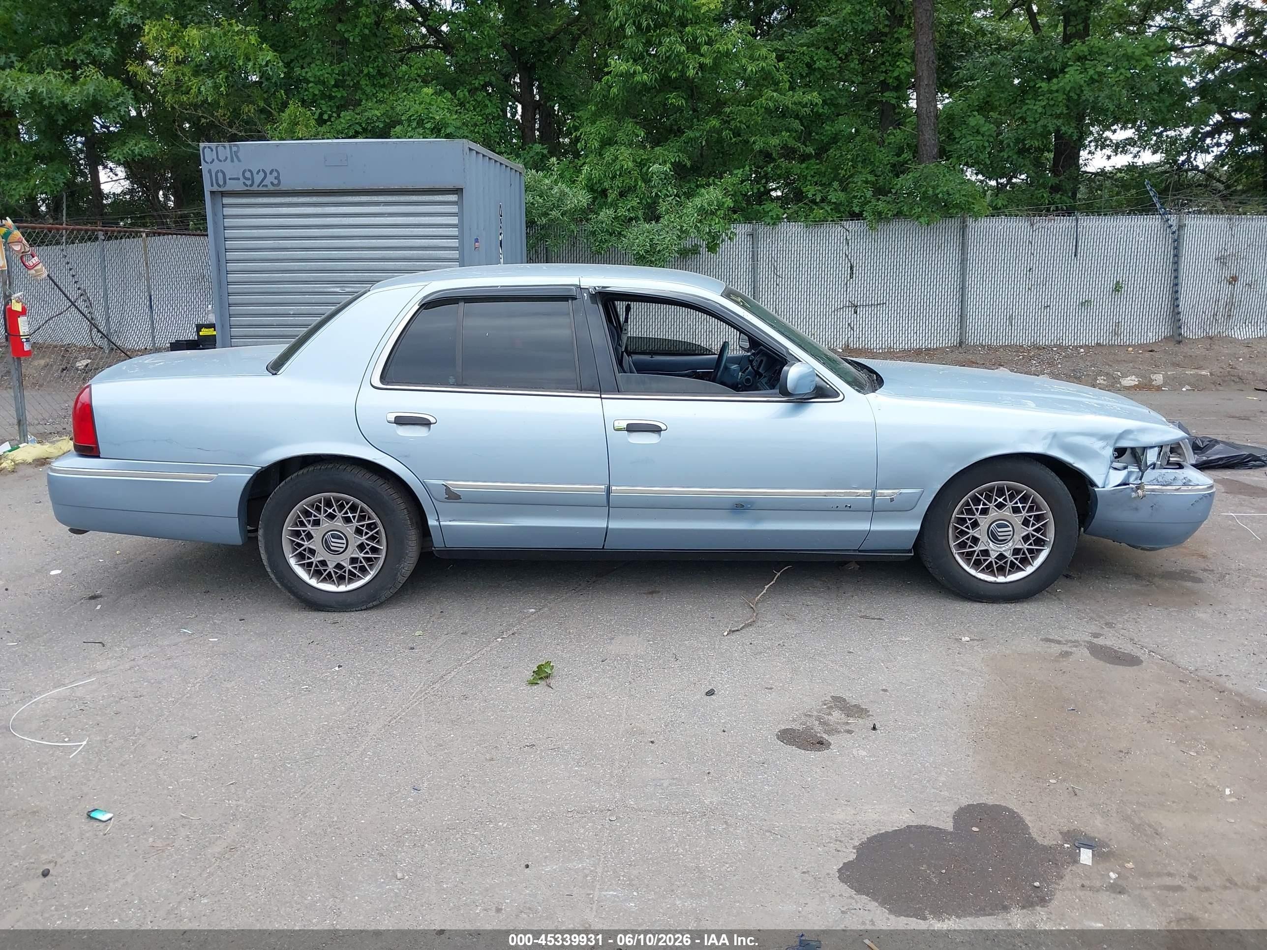 2001 Mercury Grand Marquis Gs Light Blue vin: 2MEFM74WX1X648694