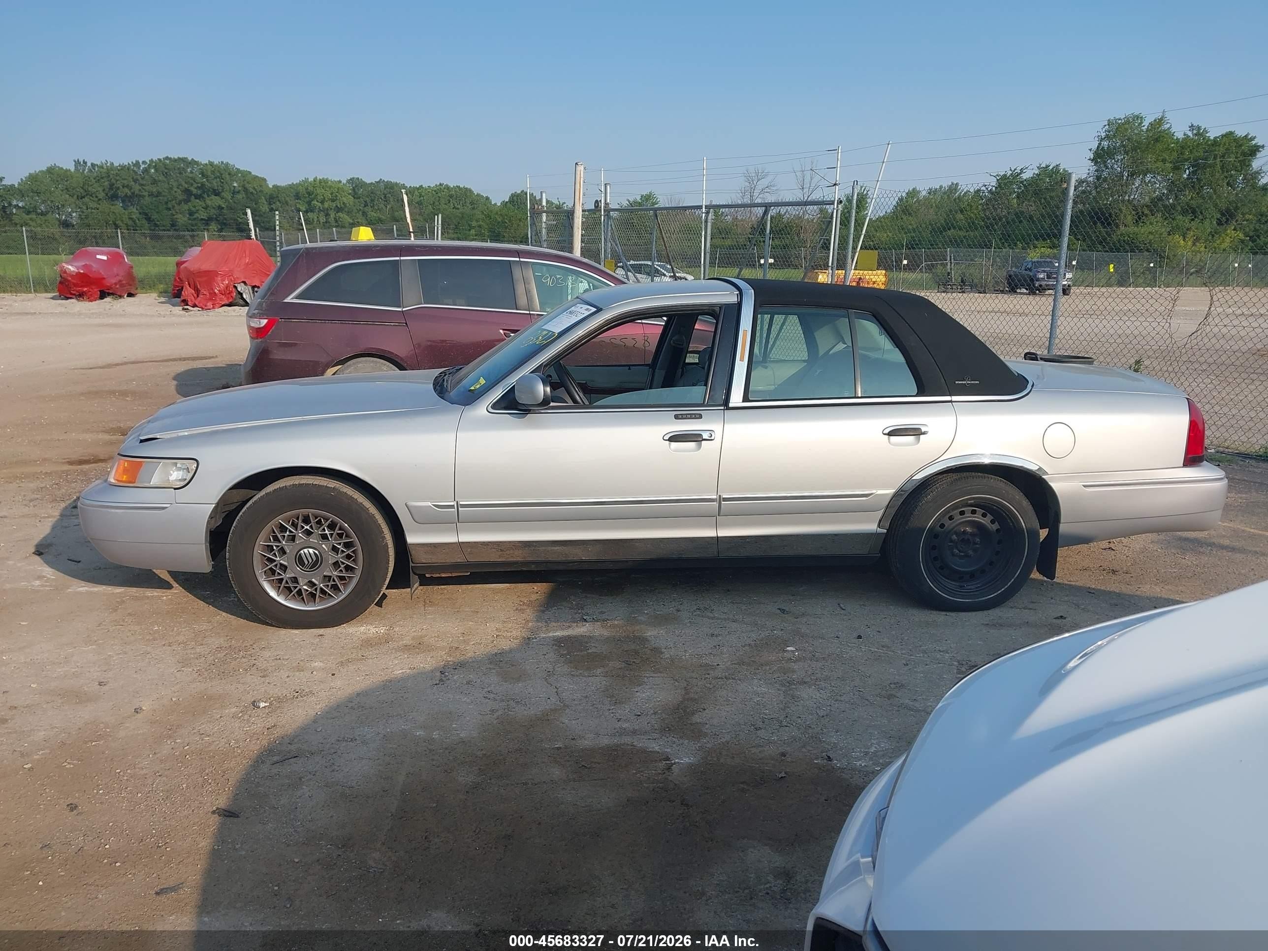 2001 Mercury Grand Marquis Gs Gray vin: 2MEFM74WX1X660067