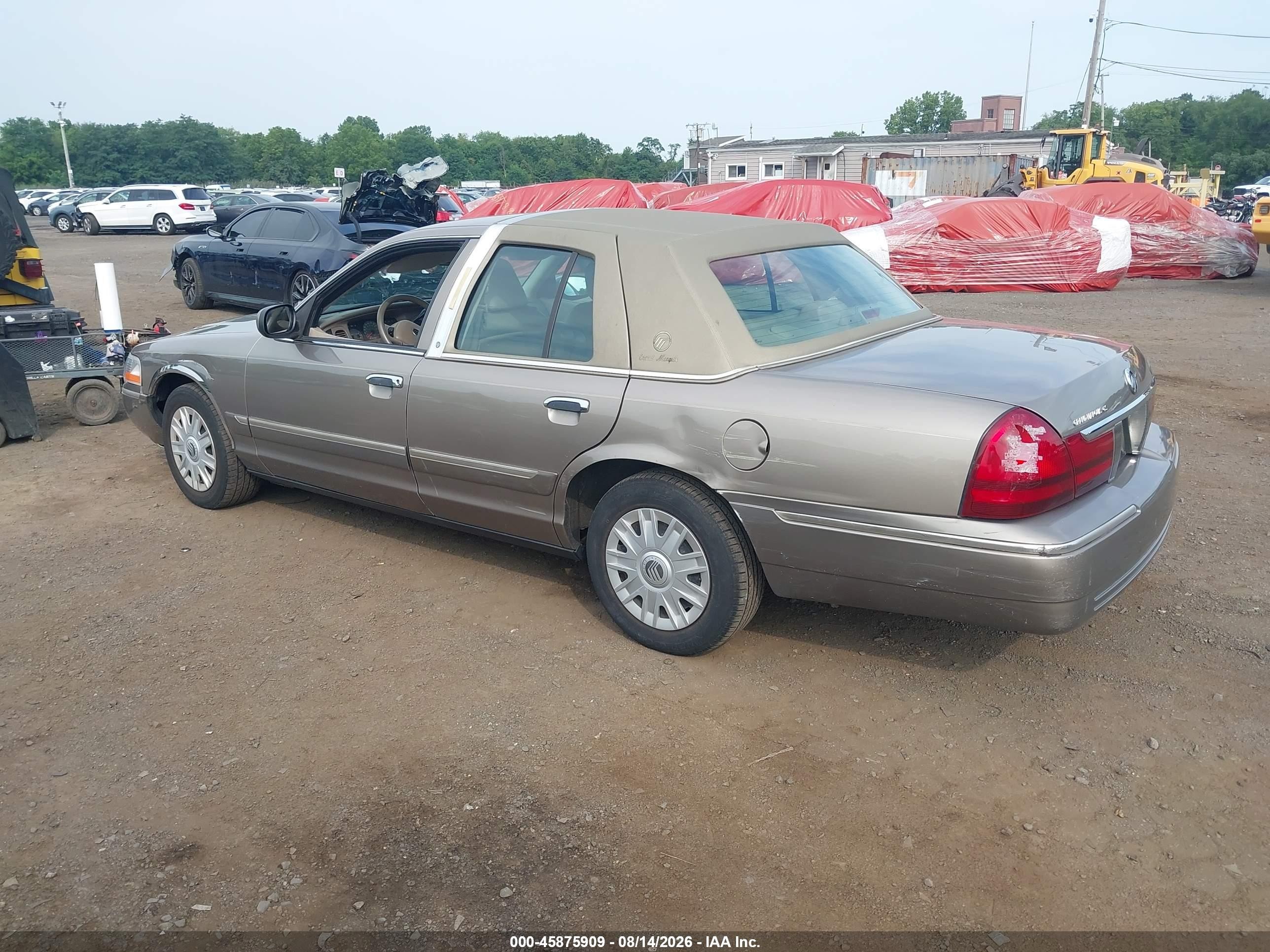 2004 Mercury Grand Marquis Gs Gray vin: 2MEFM74WX4X644228