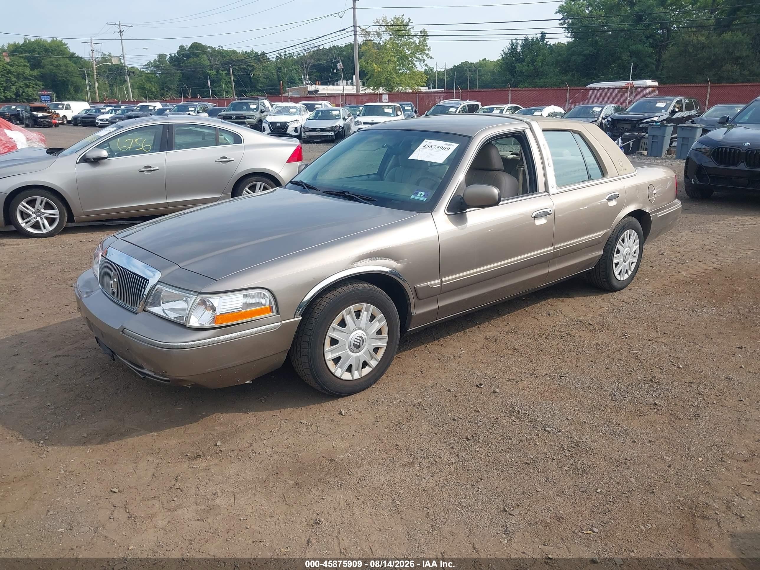2004 Mercury Grand Marquis Gs Gray vin: 2MEFM74WX4X644228