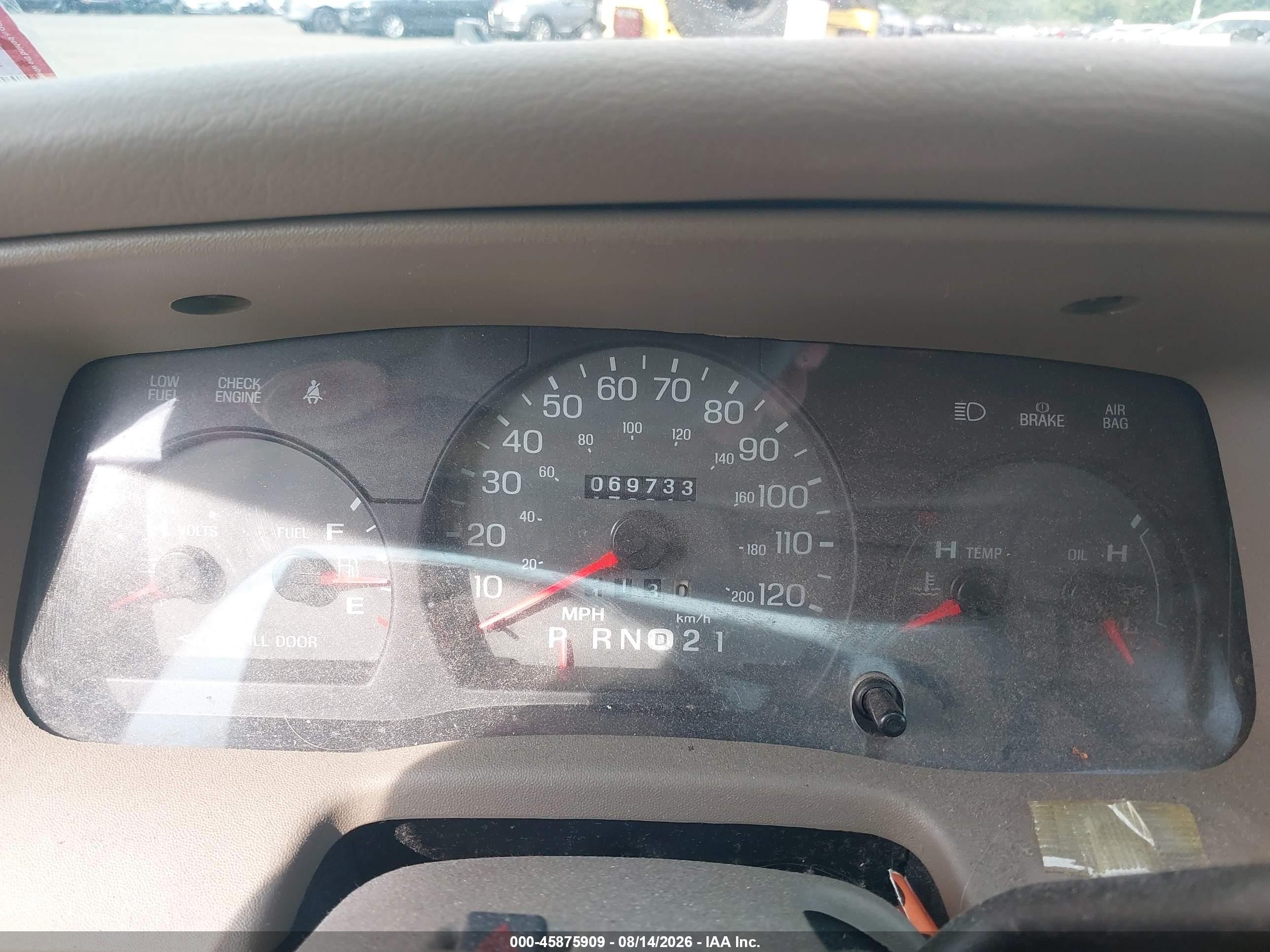 2004 Mercury Grand Marquis Gs Gray vin: 2MEFM74WX4X644228