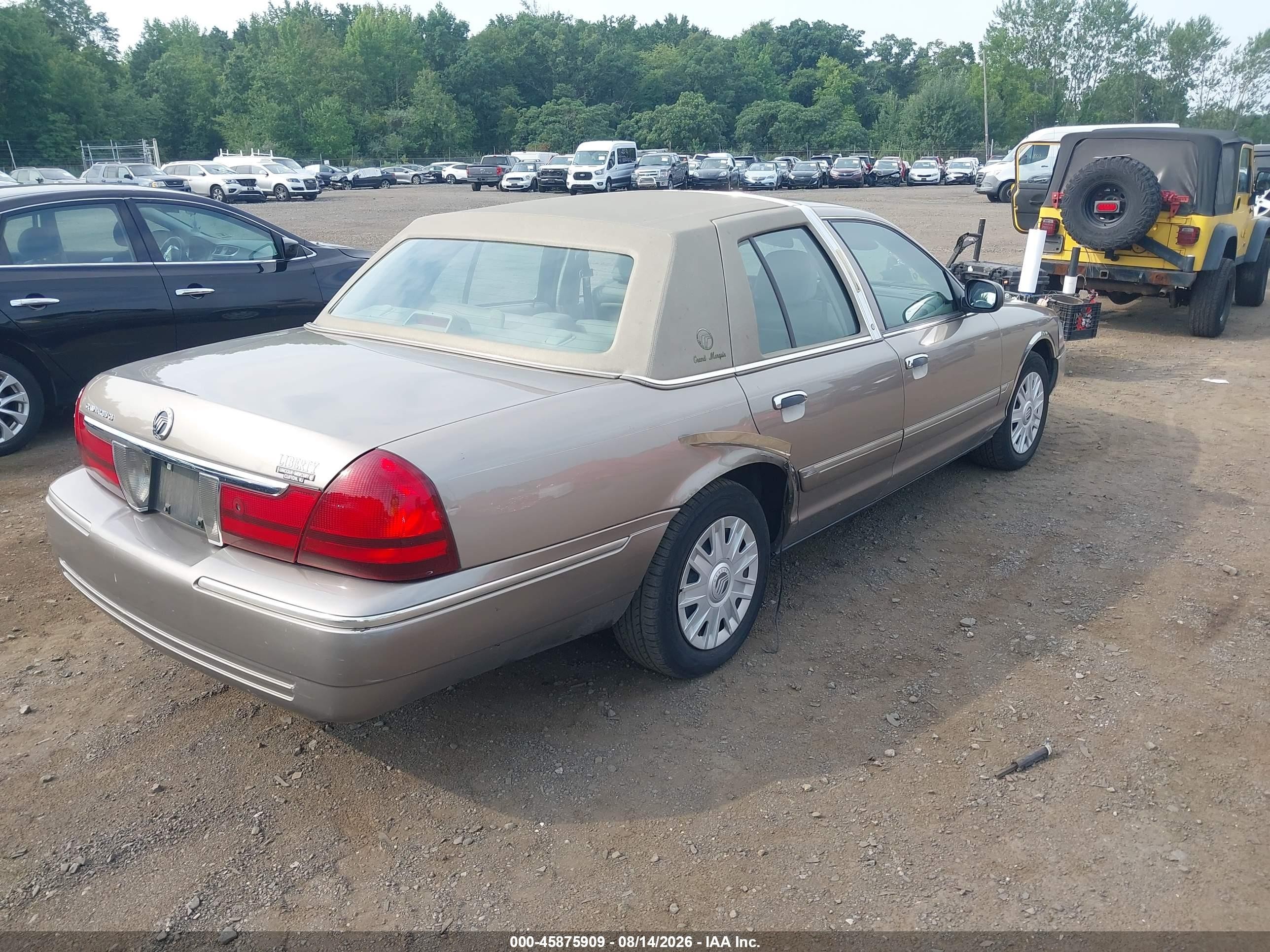 2004 Mercury Grand Marquis Gs Gray vin: 2MEFM74WX4X644228
