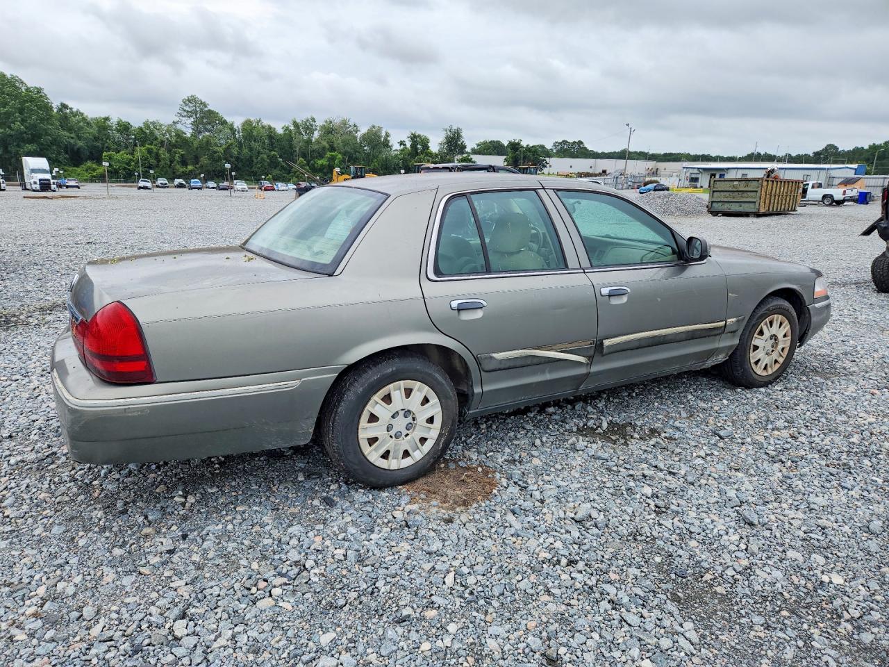 2004 Mercury Grand Marquis Gs Зеленый vin: 2MEFM74WX4X691713