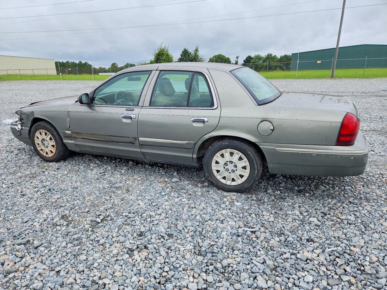 2004 Mercury Grand Marquis Gs Зеленый vin: 2MEFM74WX4X691713