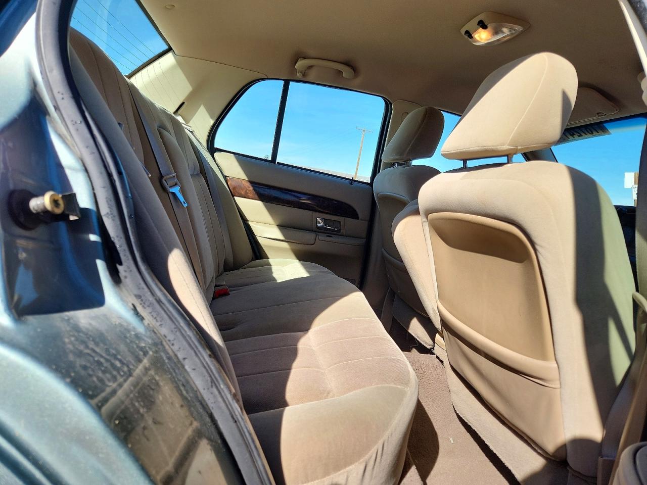2005 Mercury Grand Marquis Gs Green vin: 2MEFM74WX5X622991