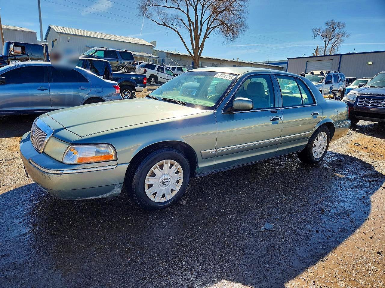 2005 Mercury Grand Marquis Gs Green vin: 2MEFM74WX5X622991