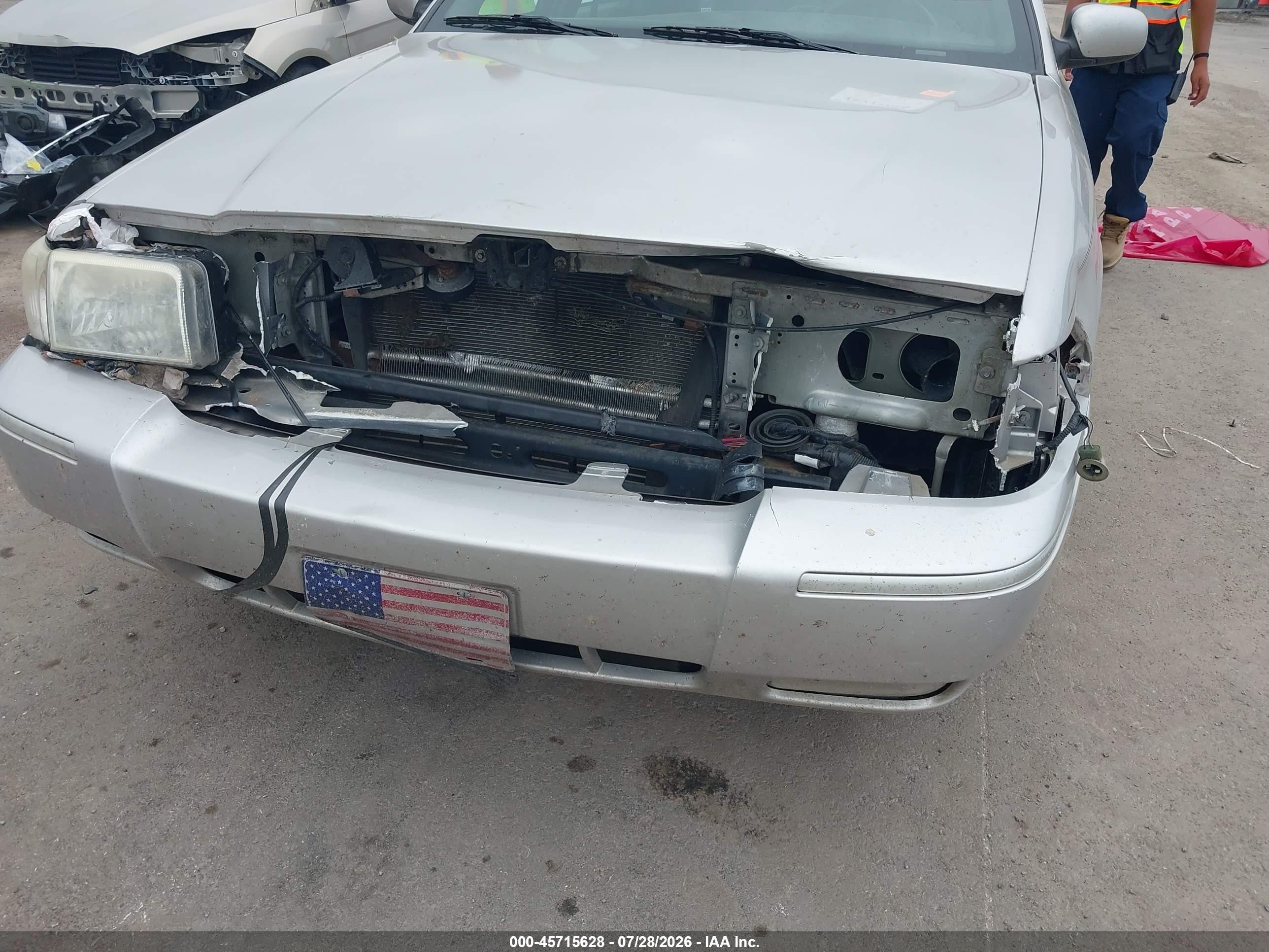 2006 Mercury Grand Marquis Gs Gray vin: 2MEFM74WX6X613029