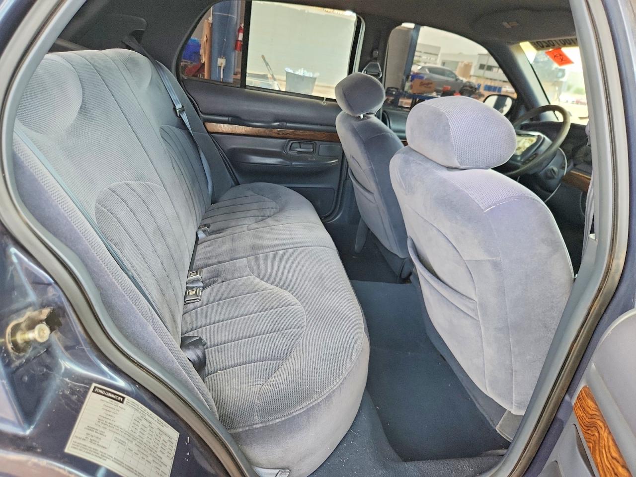 1998 Mercury Grand Marquis Gs Blue vin: 2MEFM74WXWX605223
