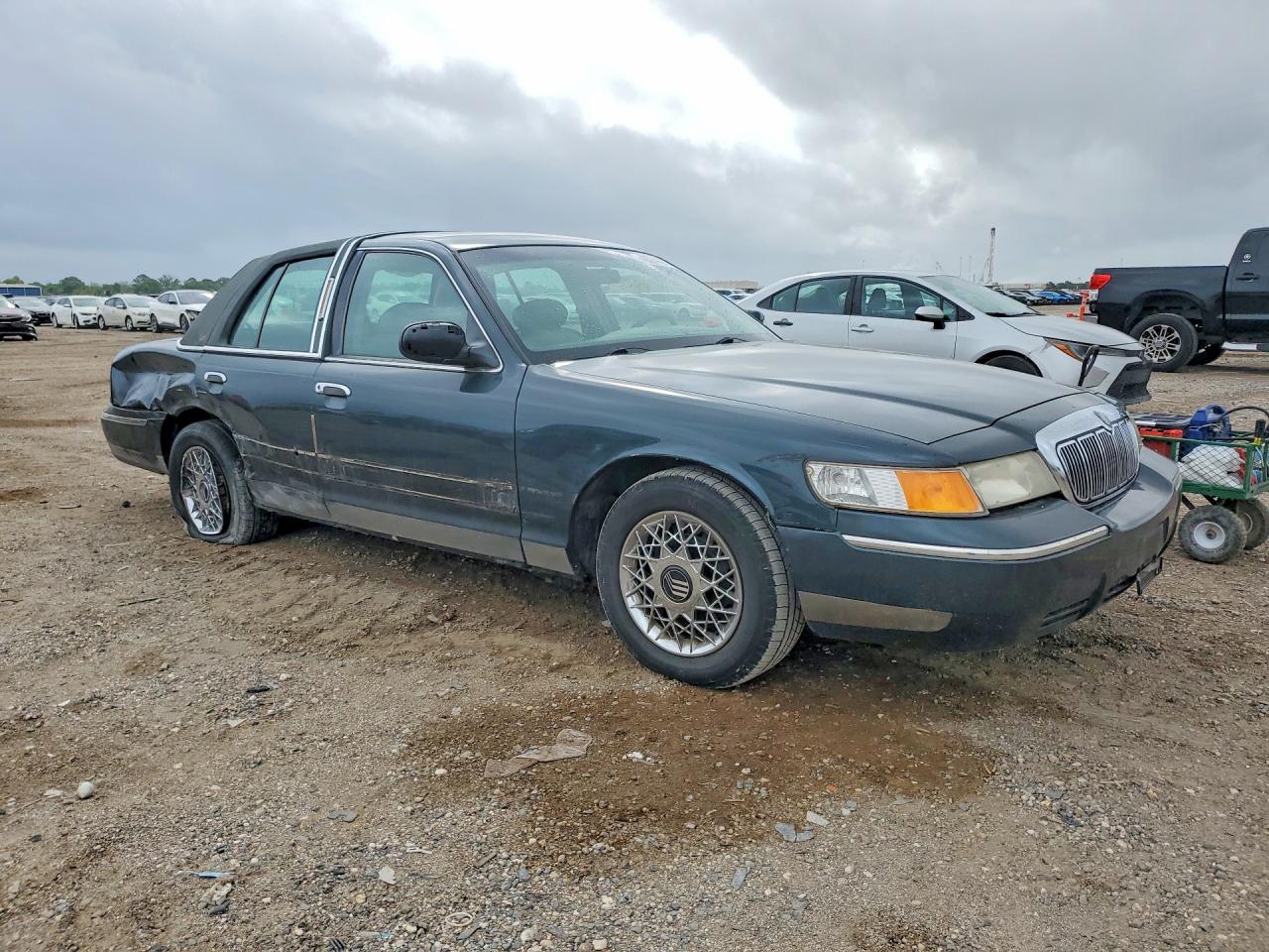 1998 Mercury Grand Marquis Gs Зеленый vin: 2MEFM74WXWX605691