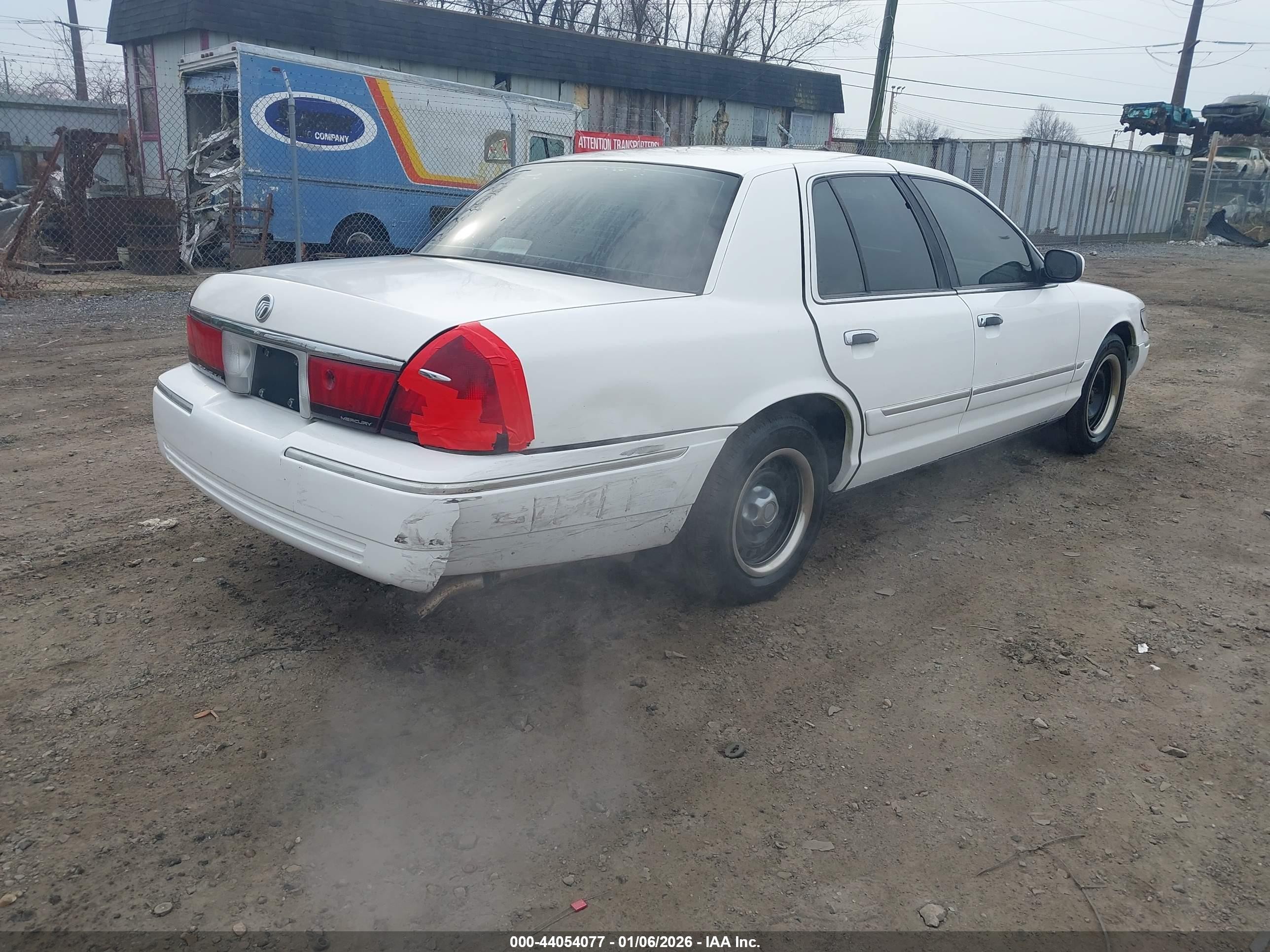 1998 Mercury Grand Marquis   Коричневый vin: 2MEFM74WXWX653496