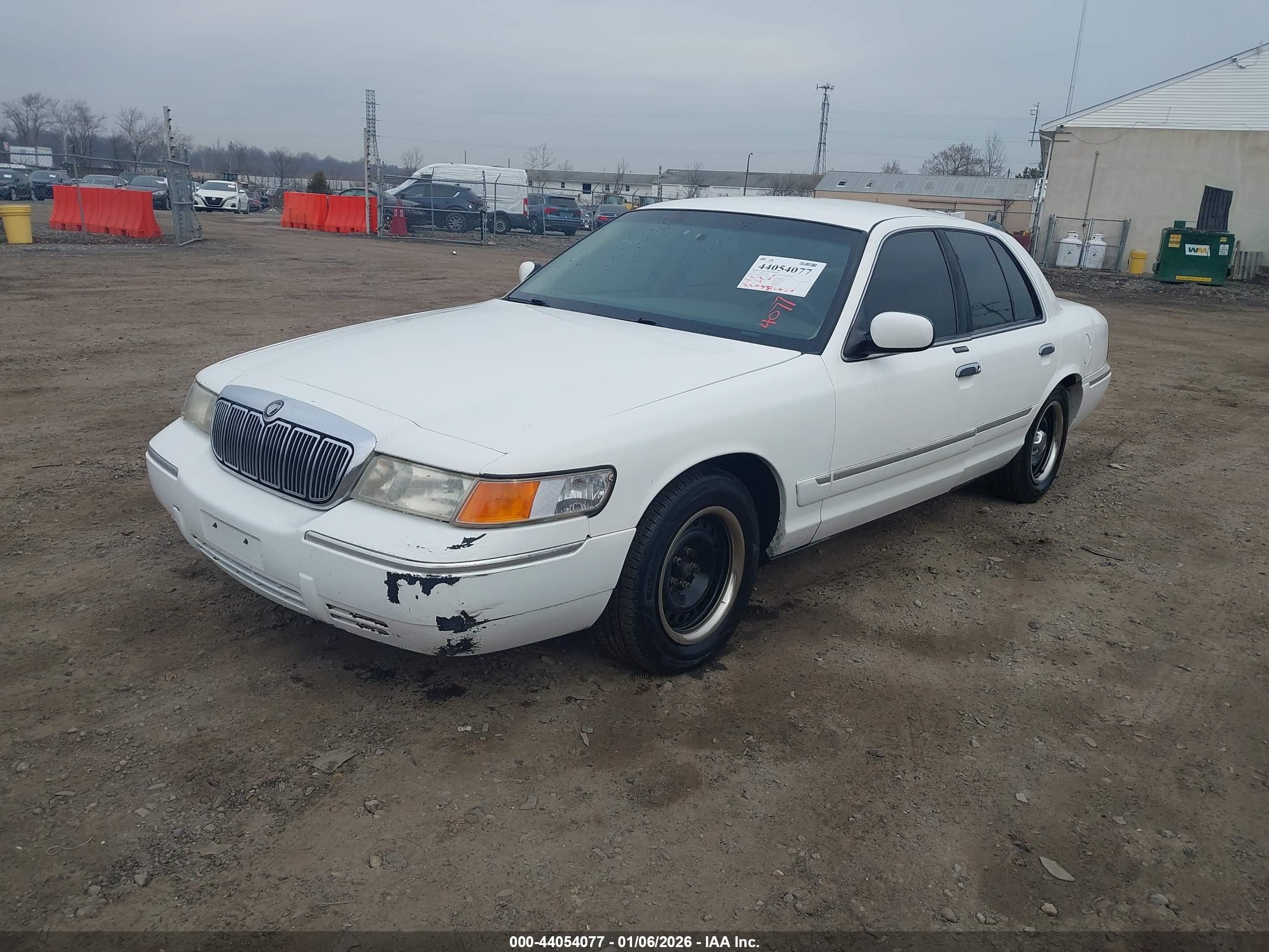 1998 Mercury Grand Marquis   Коричневый vin: 2MEFM74WXWX653496