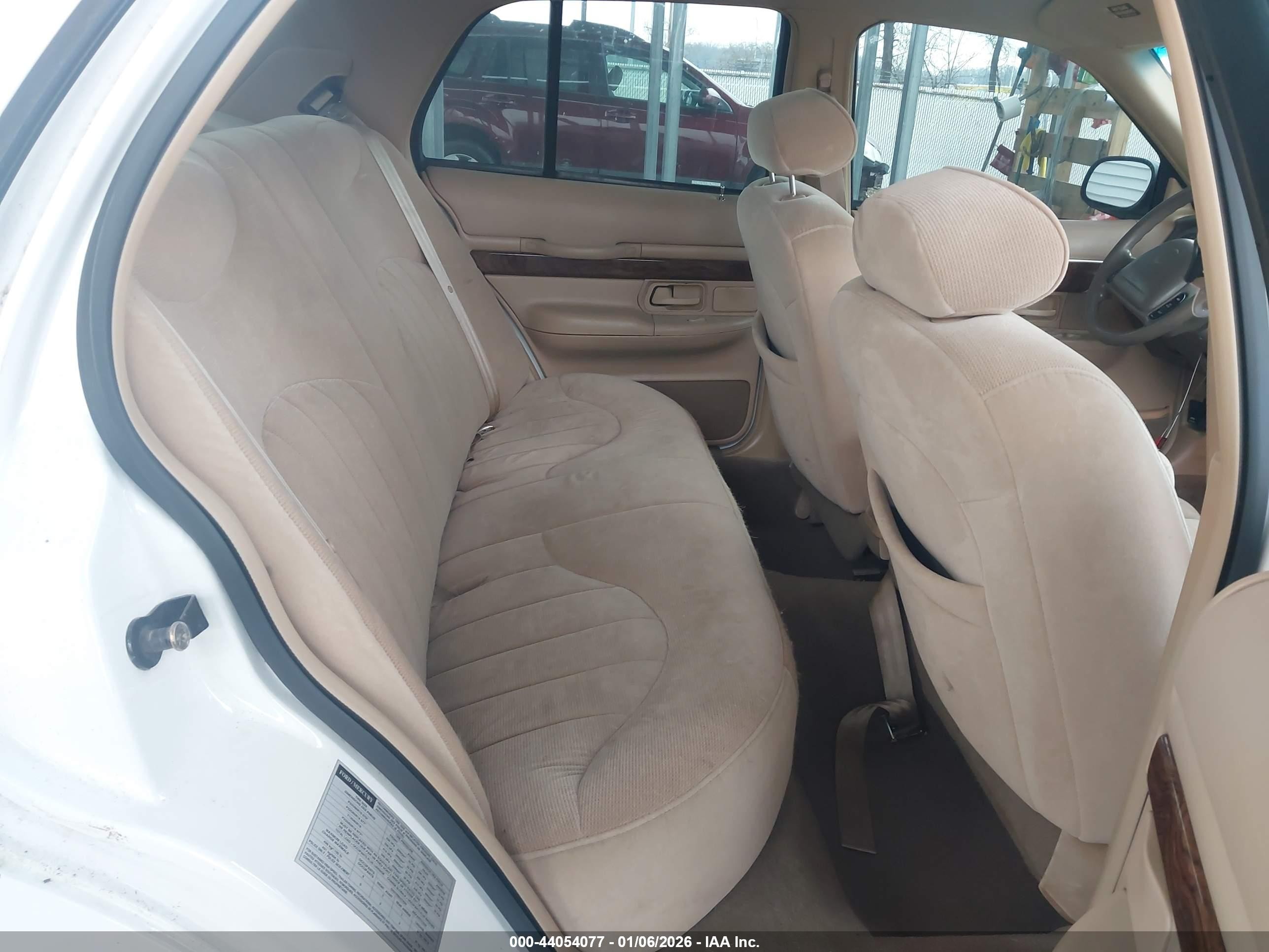 1998 Mercury Grand Marquis   Коричневый vin: 2MEFM74WXWX653496