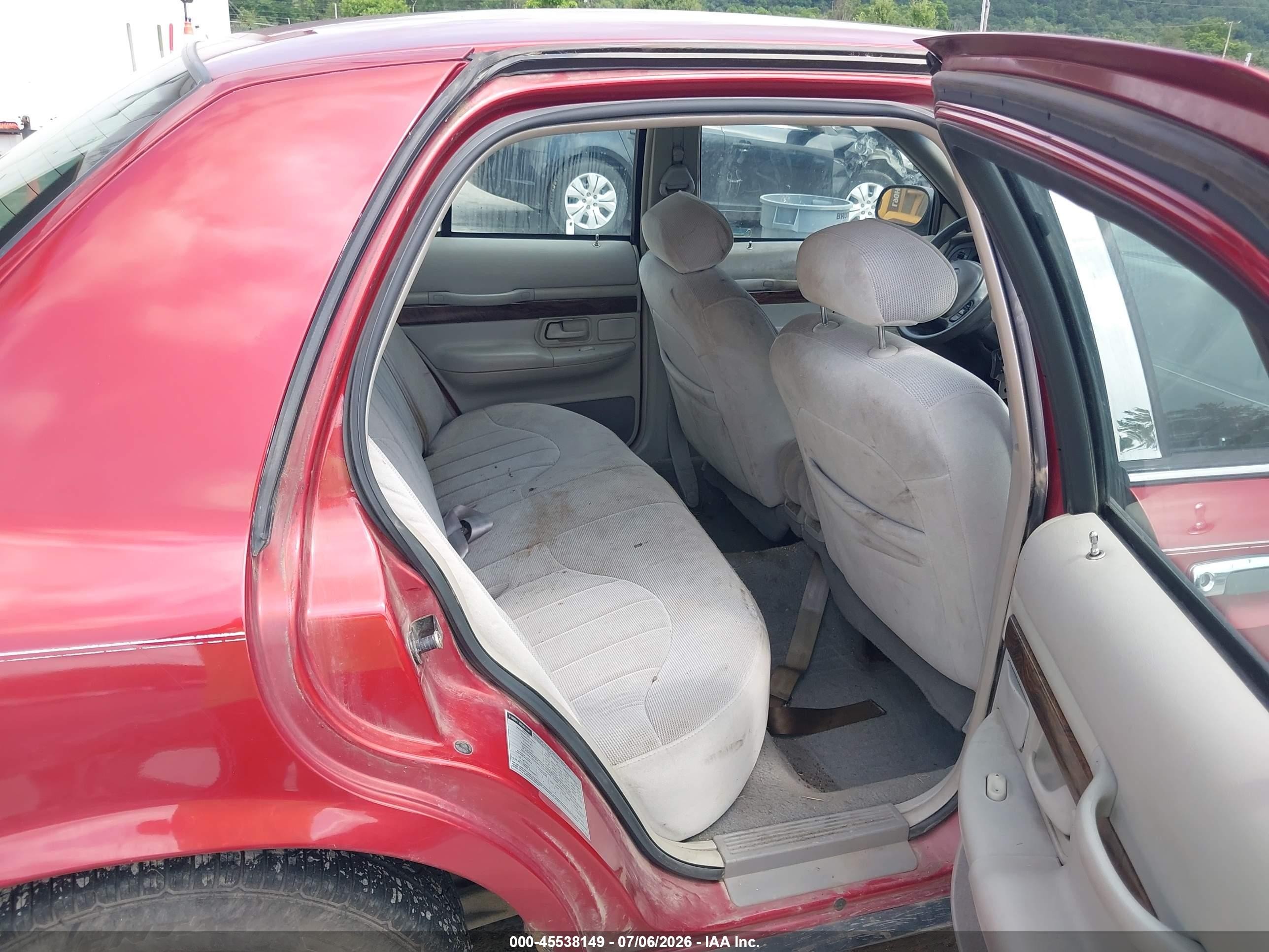 1998 Mercury Grand Marquis   Red vin: 2MEFM74WXWX664112