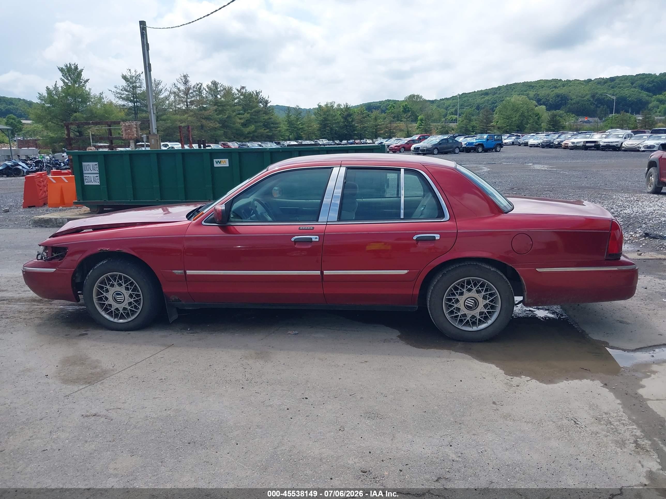 1998 Mercury Grand Marquis   Red vin: 2MEFM74WXWX664112