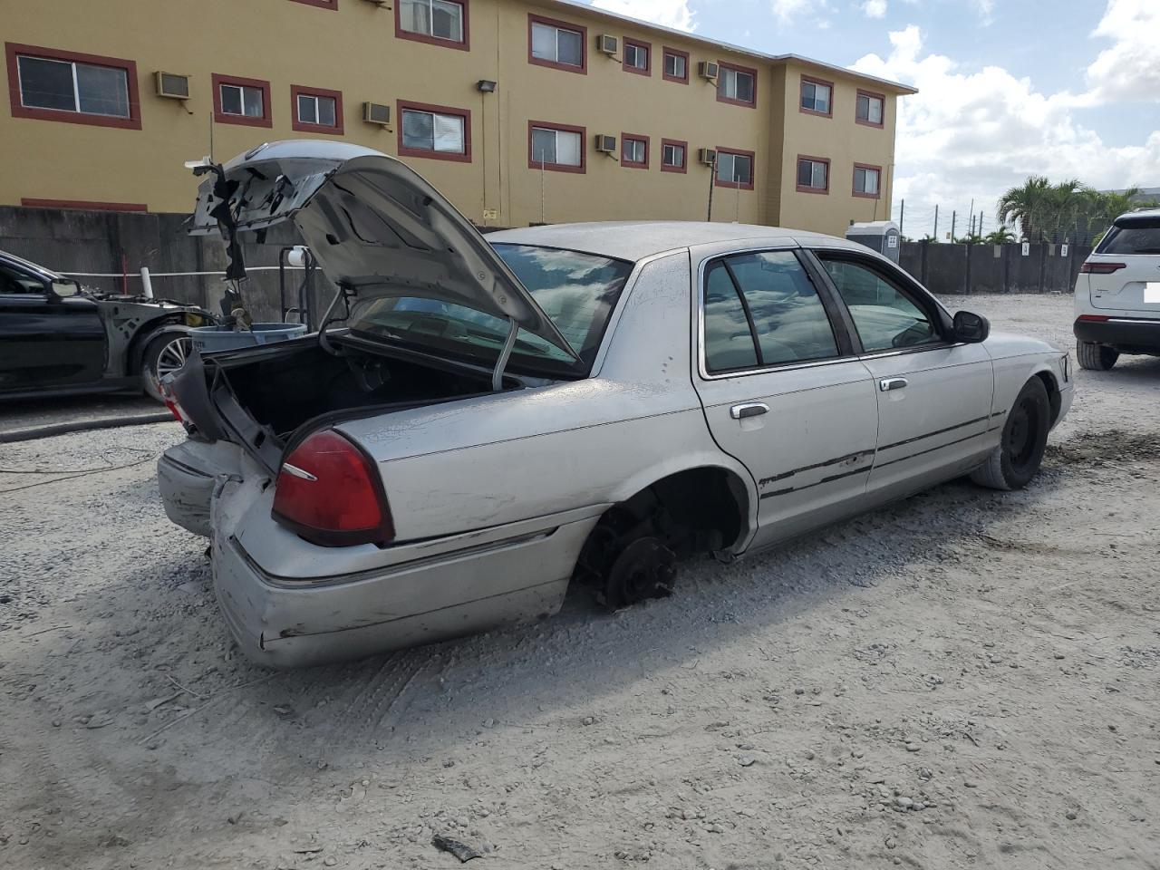 1999 Mercury Grand Marquis Gs Silver vin: 2MEFM74WXXX635856