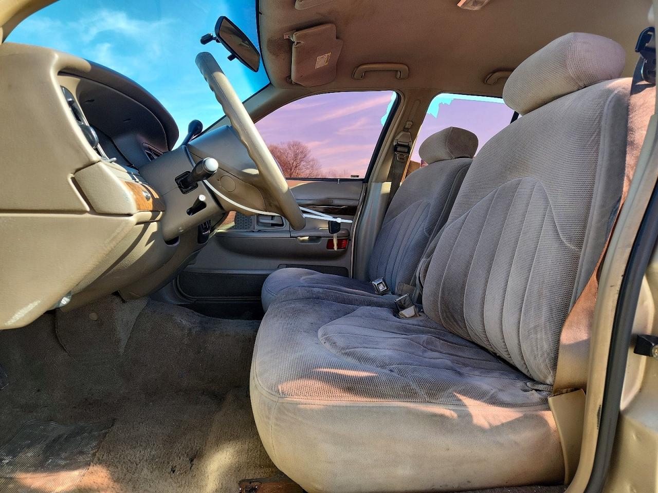 1999 Mercury Grand Marquis Gs Gold vin: 2MEFM74WXXX641284