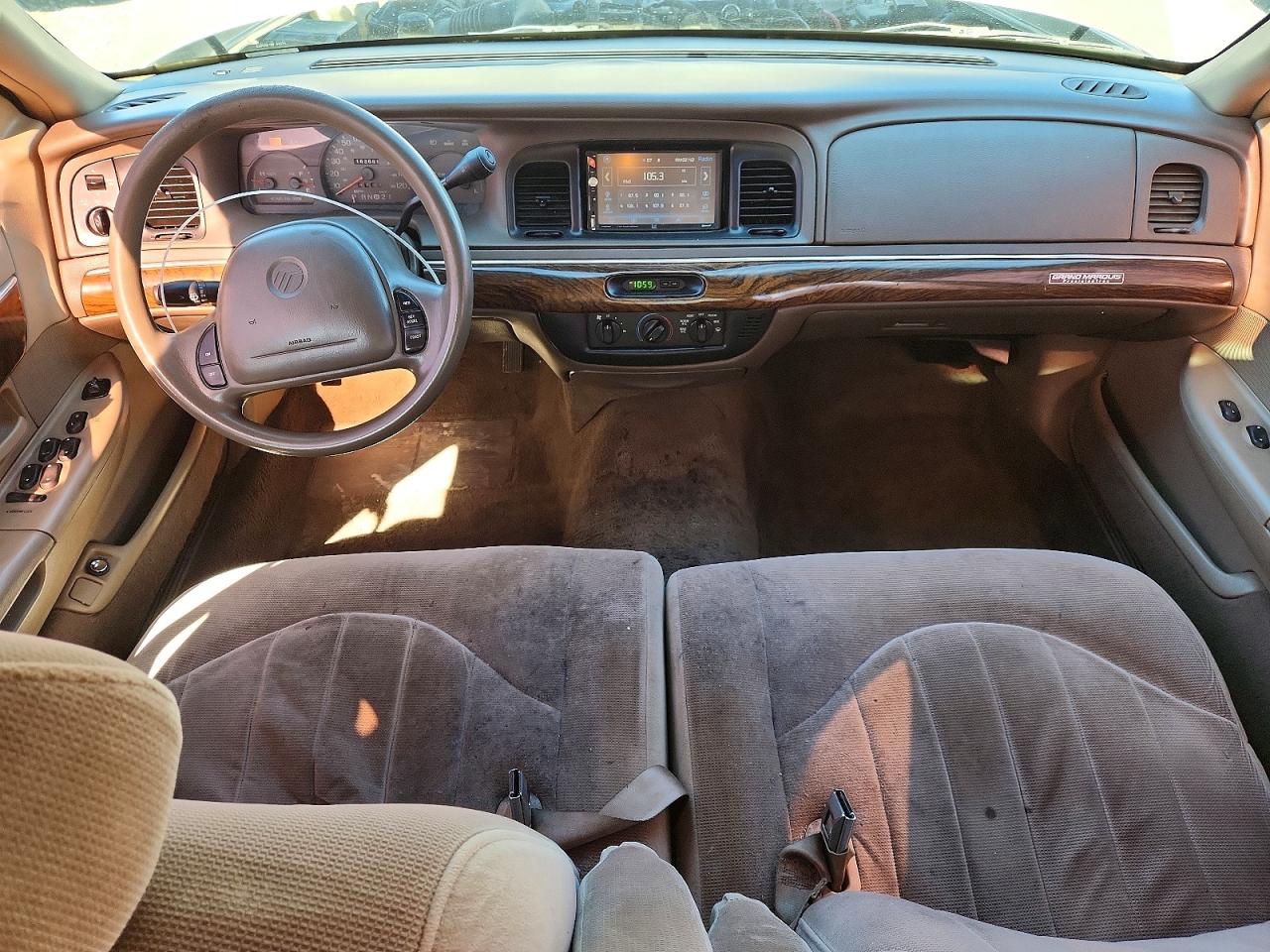 1999 Mercury Grand Marquis Gs Gold vin: 2MEFM74WXXX641284