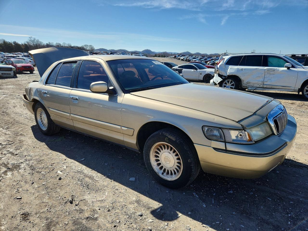 1999 Mercury Grand Marquis Gs Gold vin: 2MEFM74WXXX641284