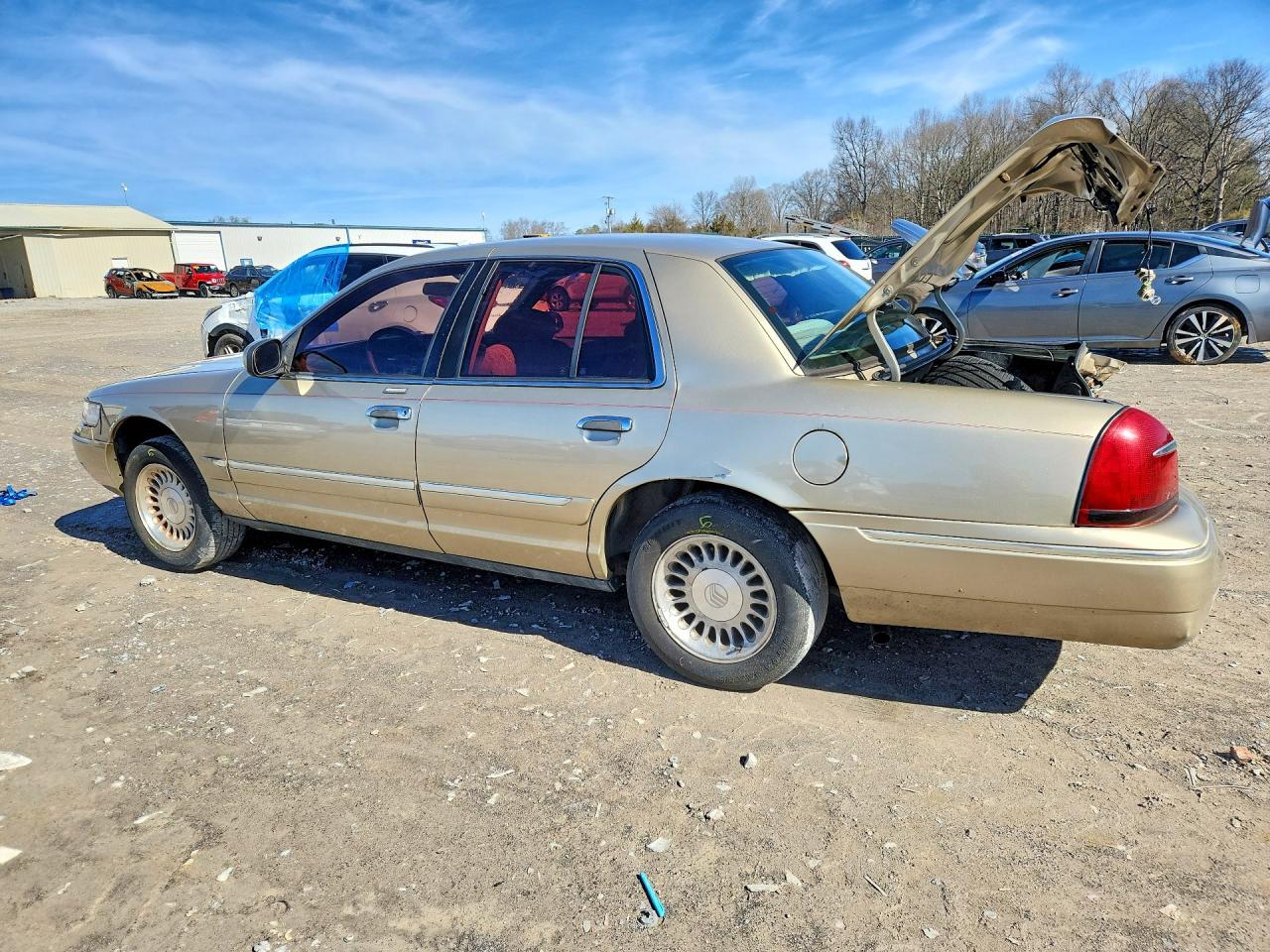 1999 Mercury Grand Marquis Gs Gold vin: 2MEFM74WXXX641284