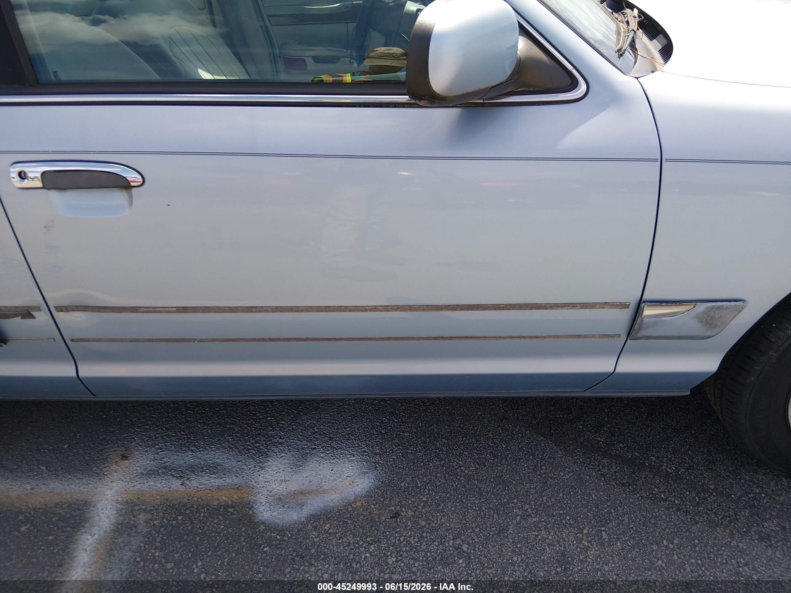 1999 Mercury Grand Marquis Gs Light Blue vin: 2MEFM74WXXX675466