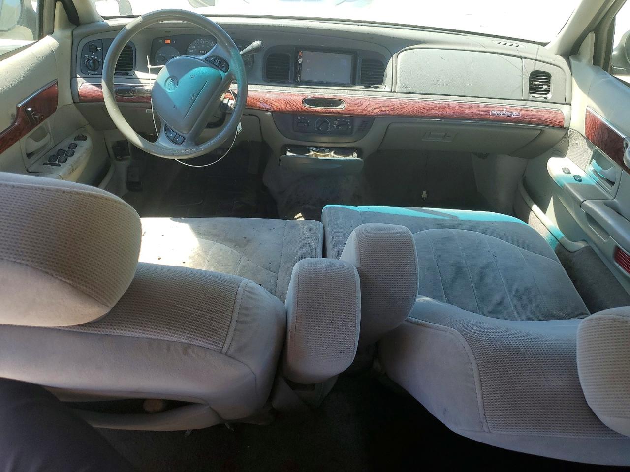 2000 Mercury Grand Marquis Gs White vin: 2MEFM74WXYX642596