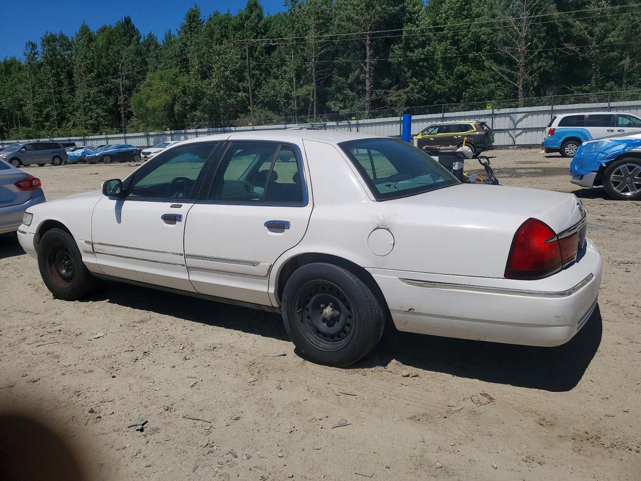 2000 Mercury Grand Marquis Gs White vin: 2MEFM74WXYX642596