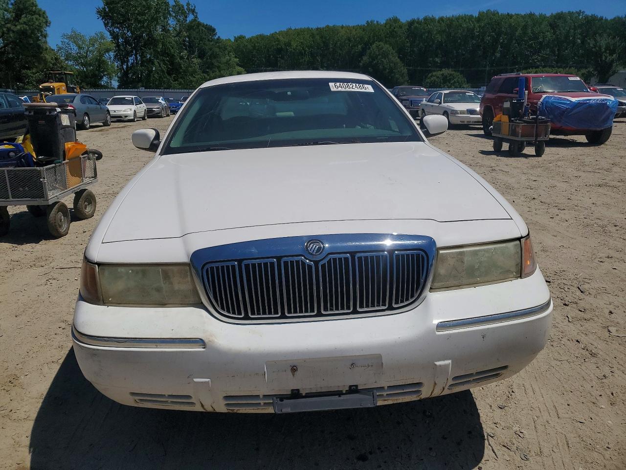 2000 Mercury Grand Marquis Gs White vin: 2MEFM74WXYX642596