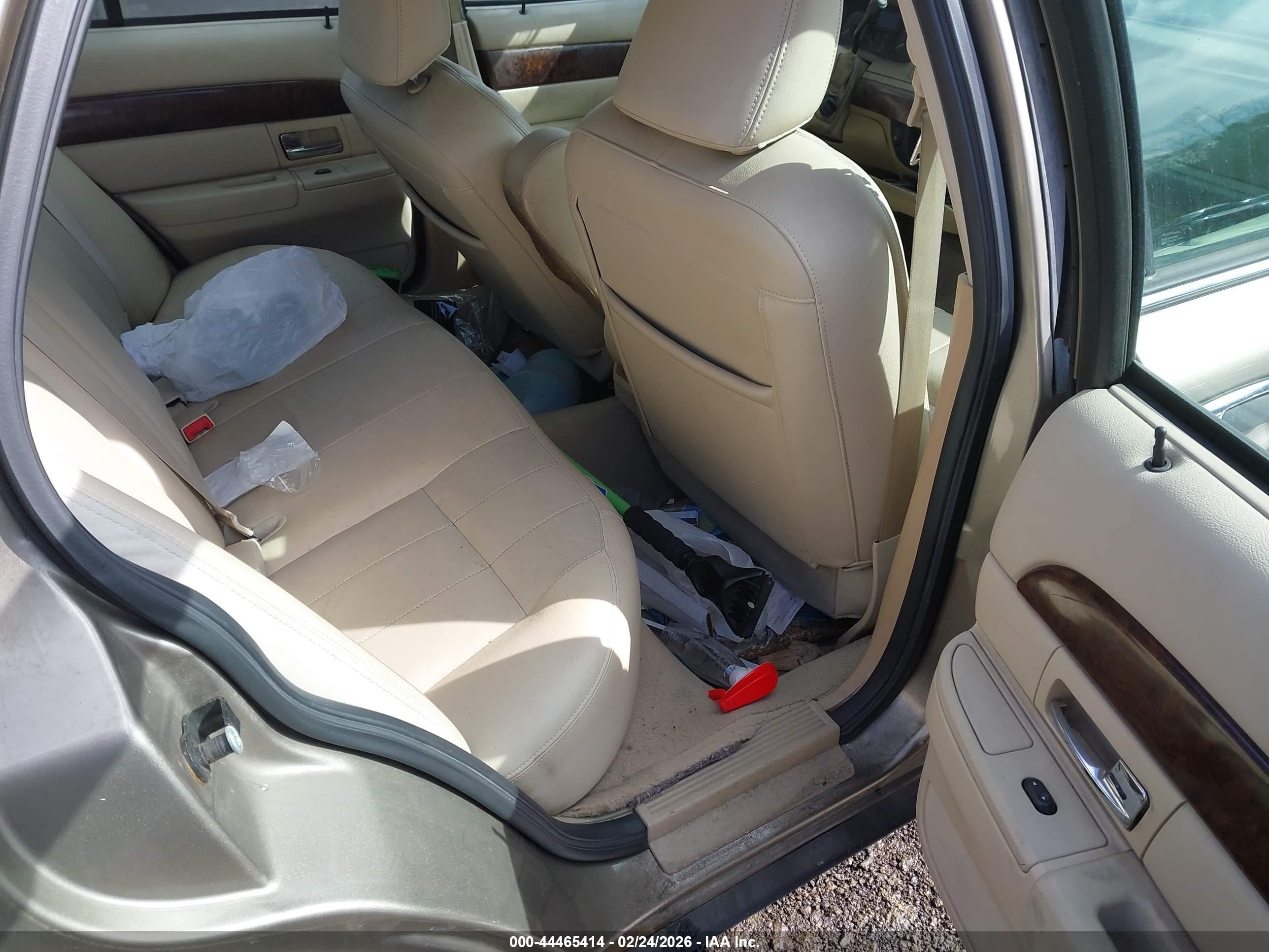 2006 Mercury Grand Marquis Ls Beige vin: 2MEFM75V06X640228