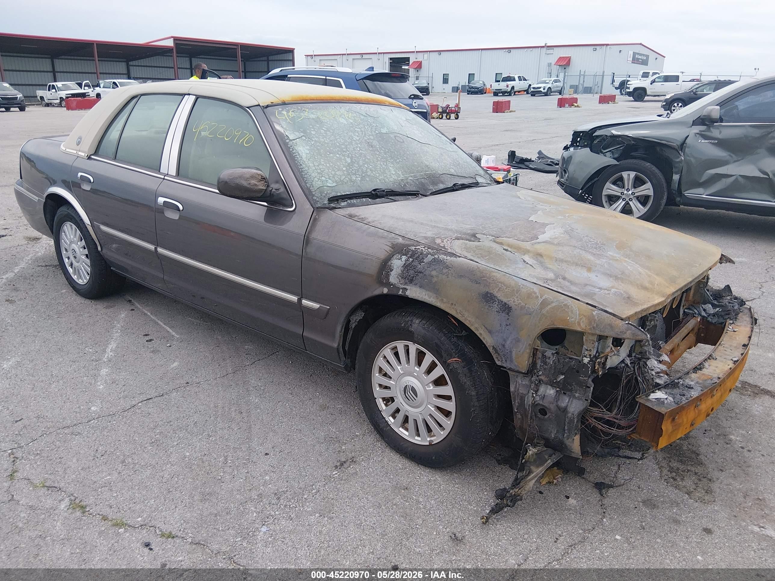 2007 Mercury Grand Marquis Ls Gray vin: 2MEFM75V07X611443
