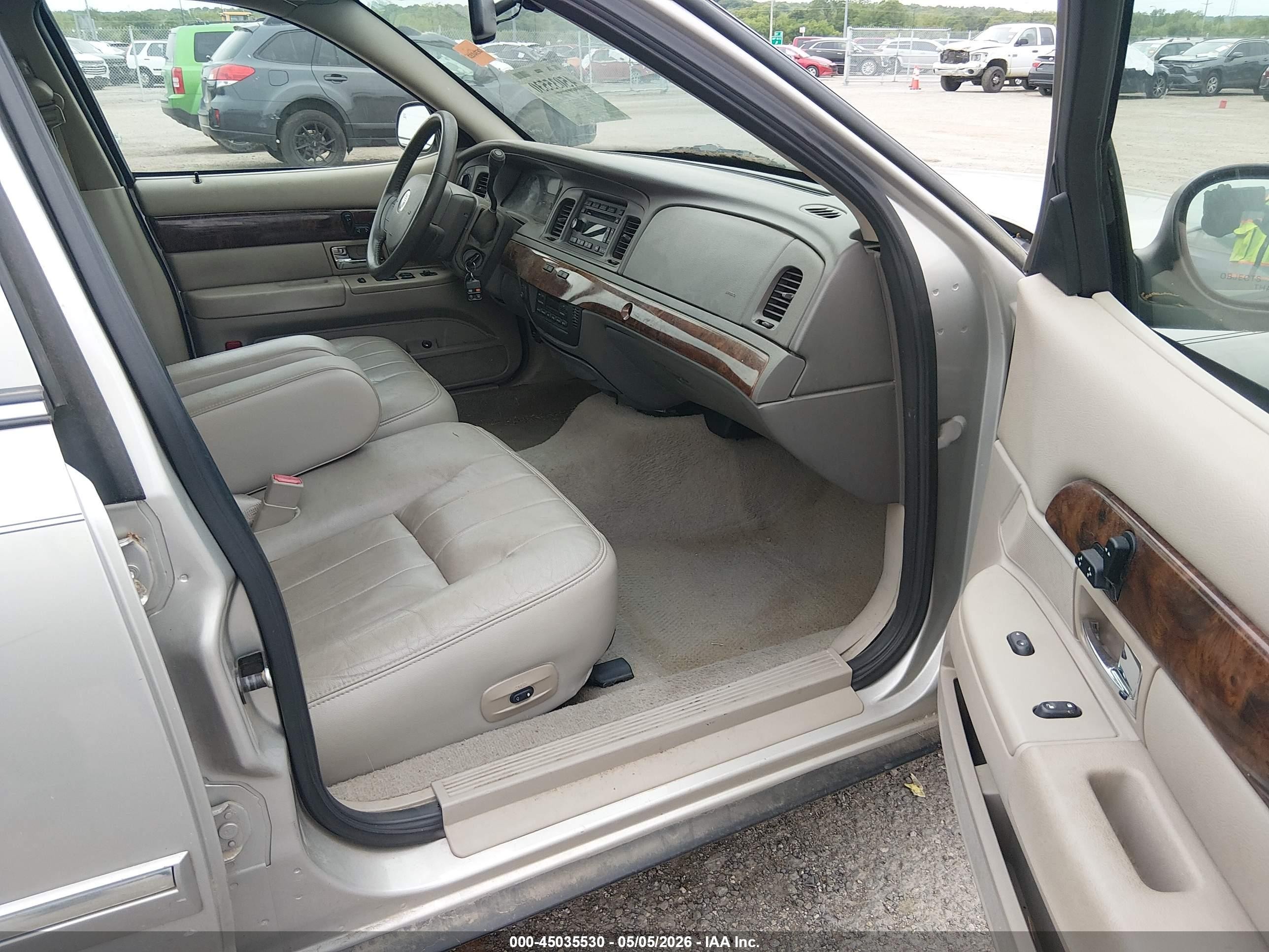 2007 Mercury Grand Marquis Ls Silver vin: 2MEFM75V07X642224
