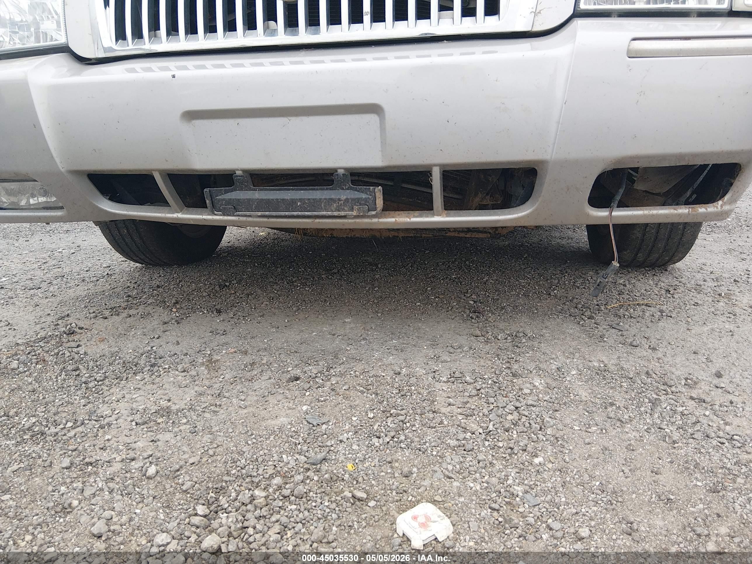 2007 Mercury Grand Marquis Ls Silver vin: 2MEFM75V07X642224