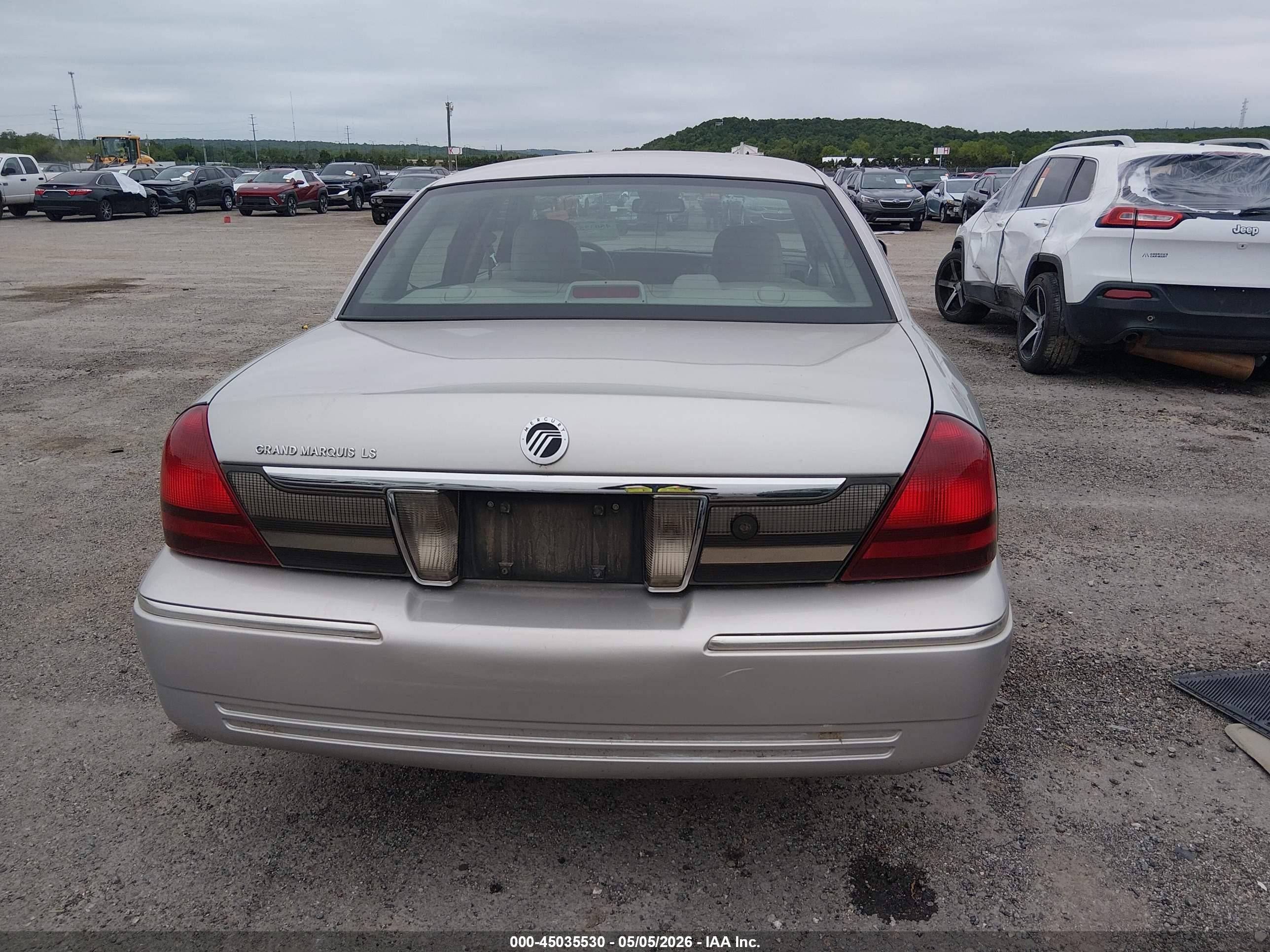 2007 Mercury Grand Marquis Ls Silver vin: 2MEFM75V07X642224