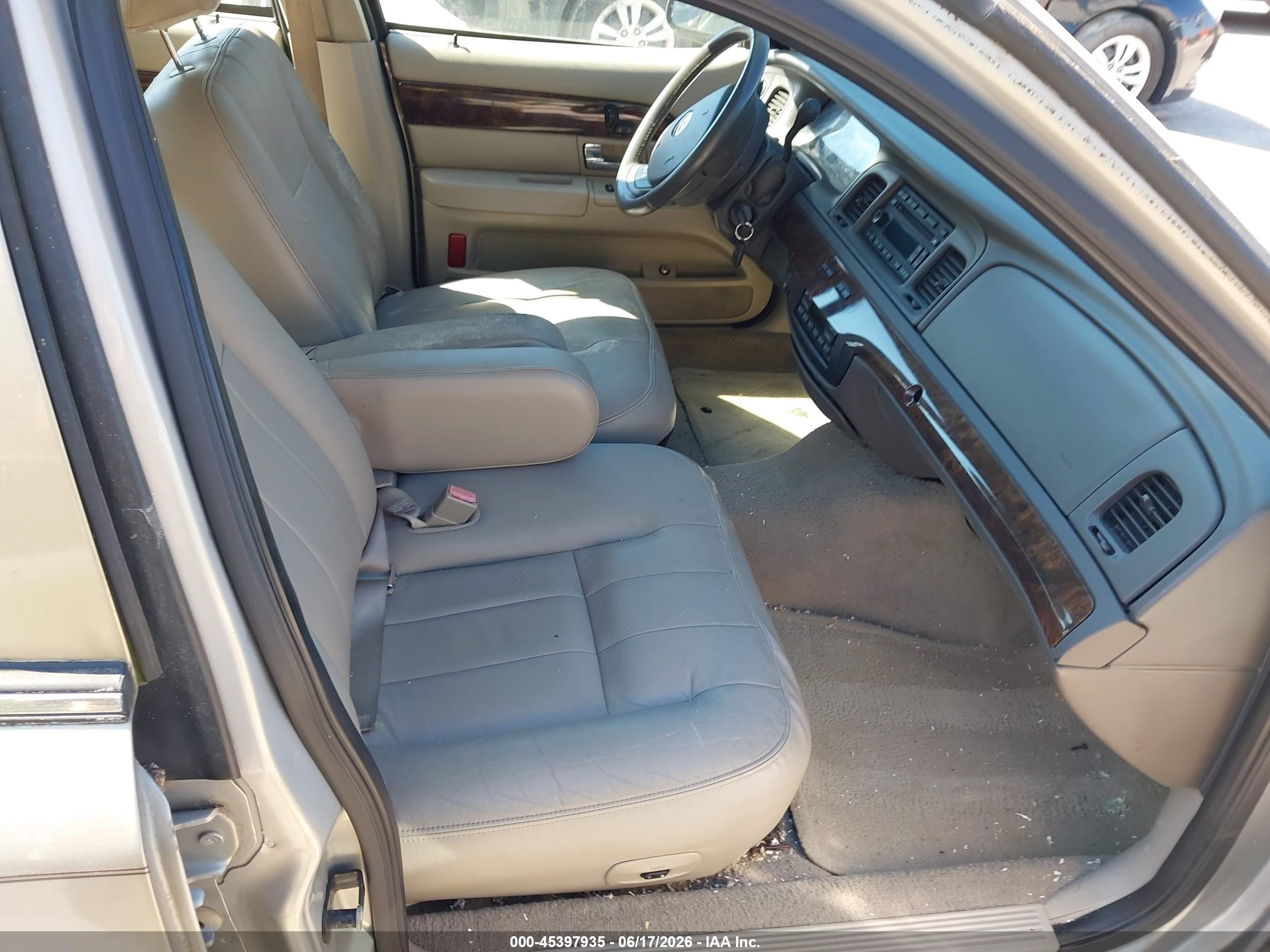 2008 Mercury Grand Marquis Ls Gold vin: 2MEFM75V08X652592