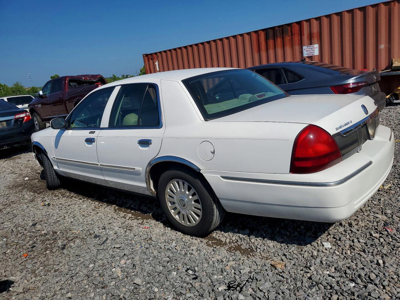 2006 Mercury Grand Marquis Ls White vin: 2MEFM75V16X641663