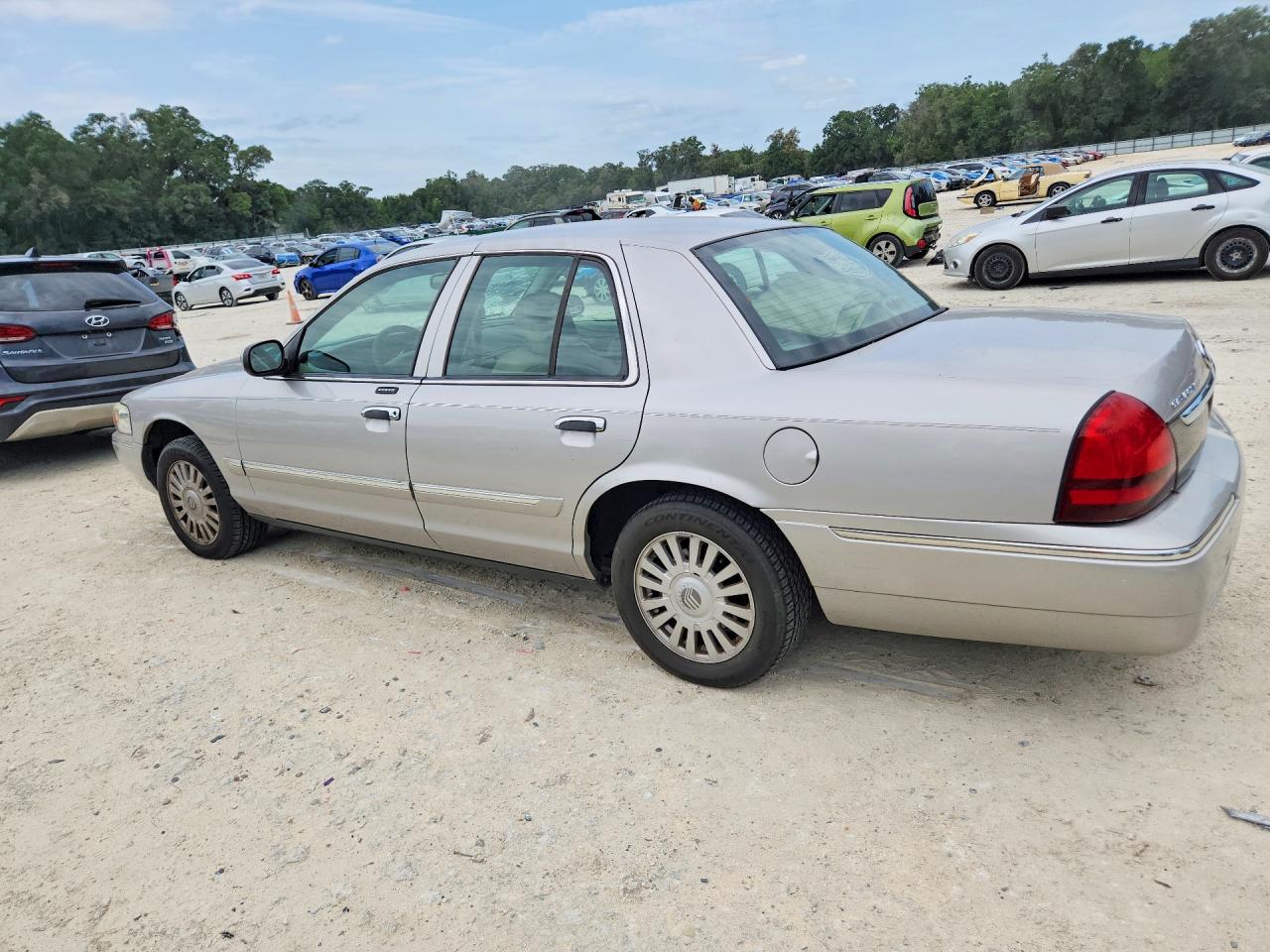 2007 Mercury Grand Marquis Ls Silver vin: 2MEFM75V17X622998