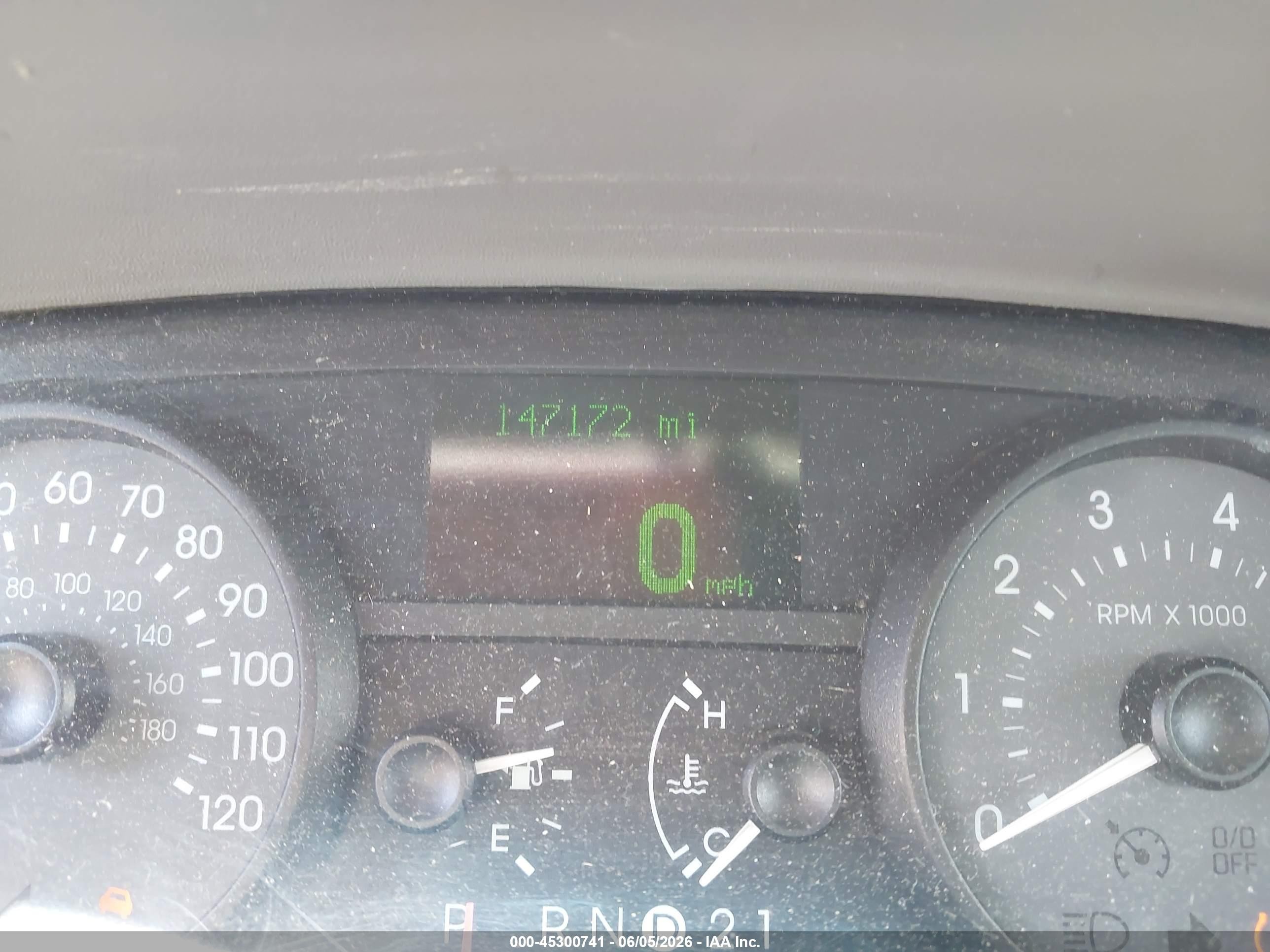 2008 Mercury Grand Marquis Ls Silver vin: 2MEFM75V18X645814