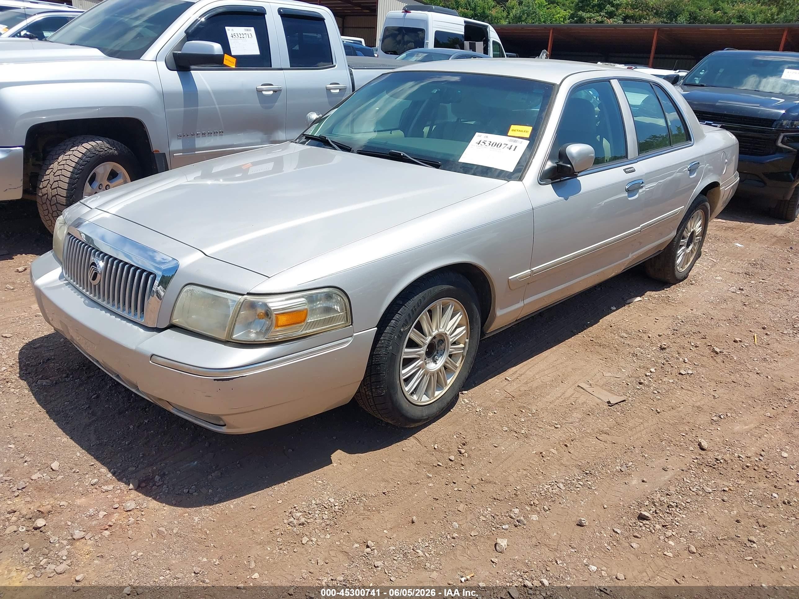 2008 Mercury Grand Marquis Ls Silver vin: 2MEFM75V18X645814