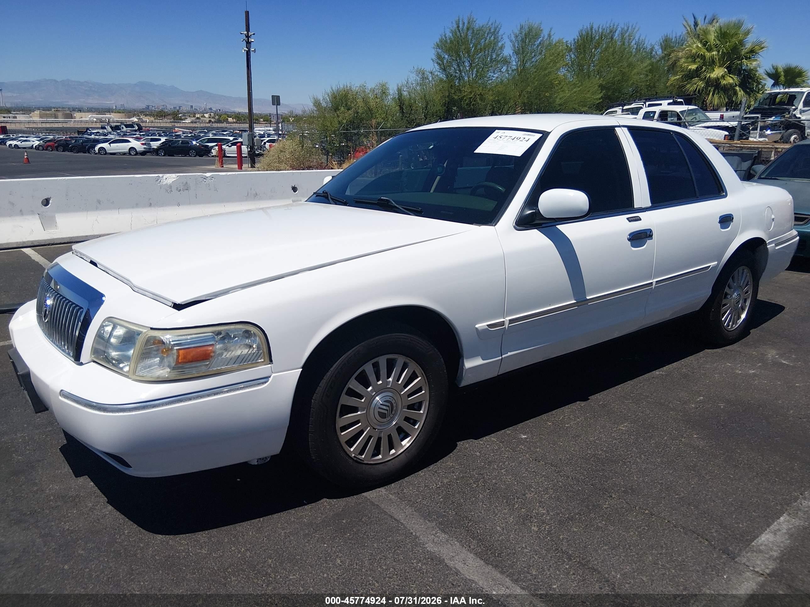 2006 Mercury Grand Marquis Ls White vin: 2MEFM75V26X634091