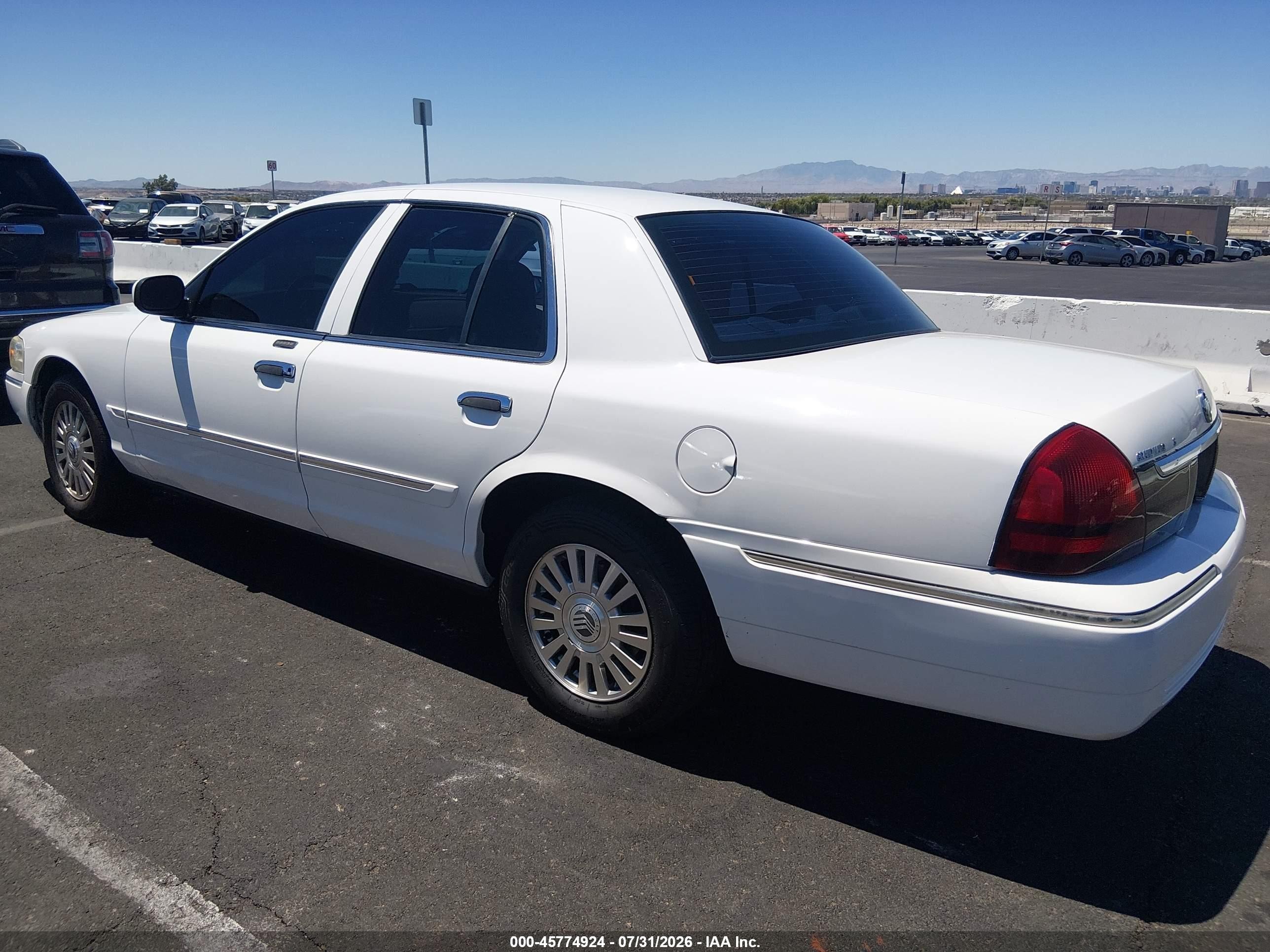 2006 Mercury Grand Marquis Ls White vin: 2MEFM75V26X634091